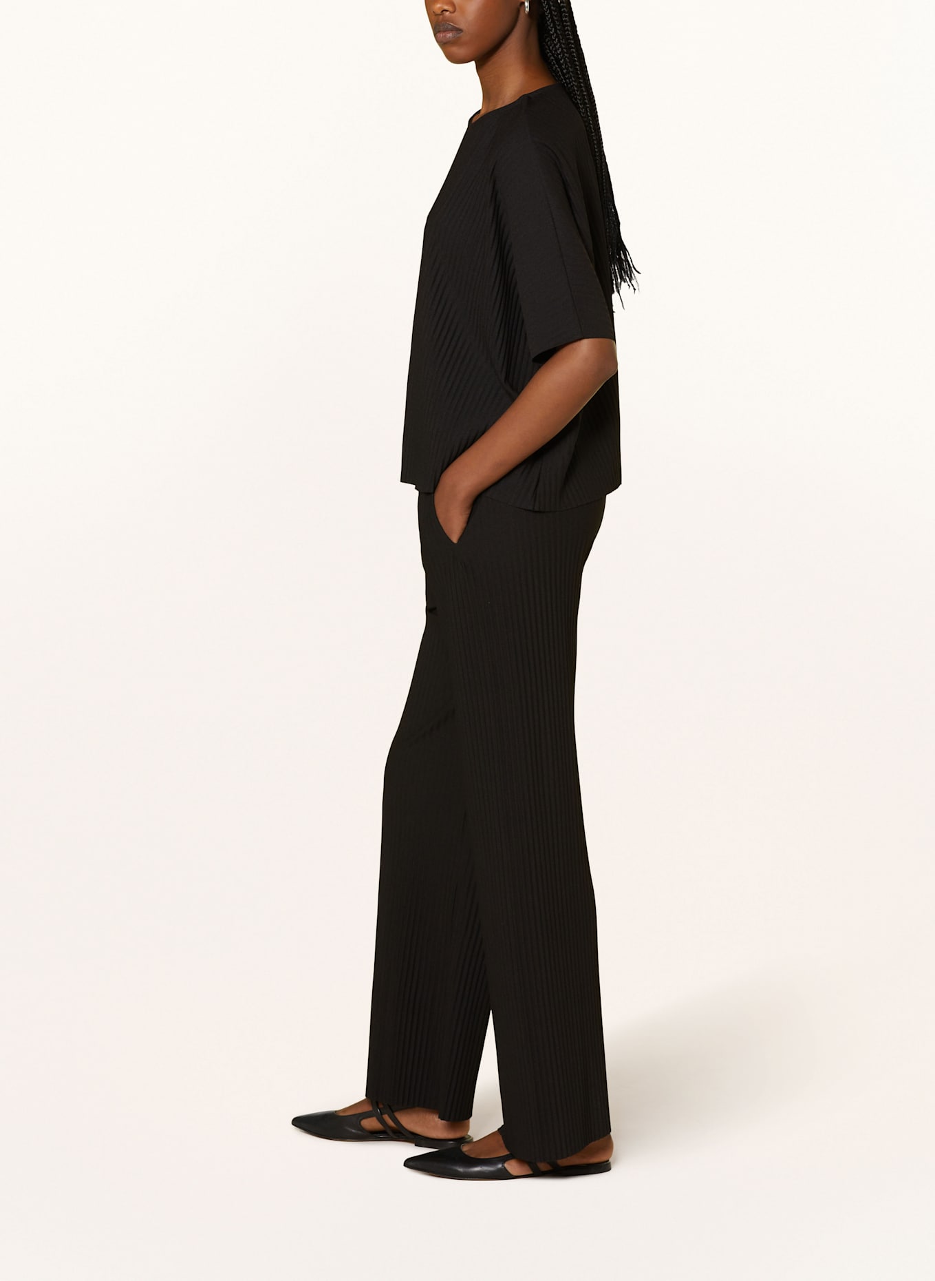 MRS & HUGS Marlene trousers in jersey with pleats: BLACK