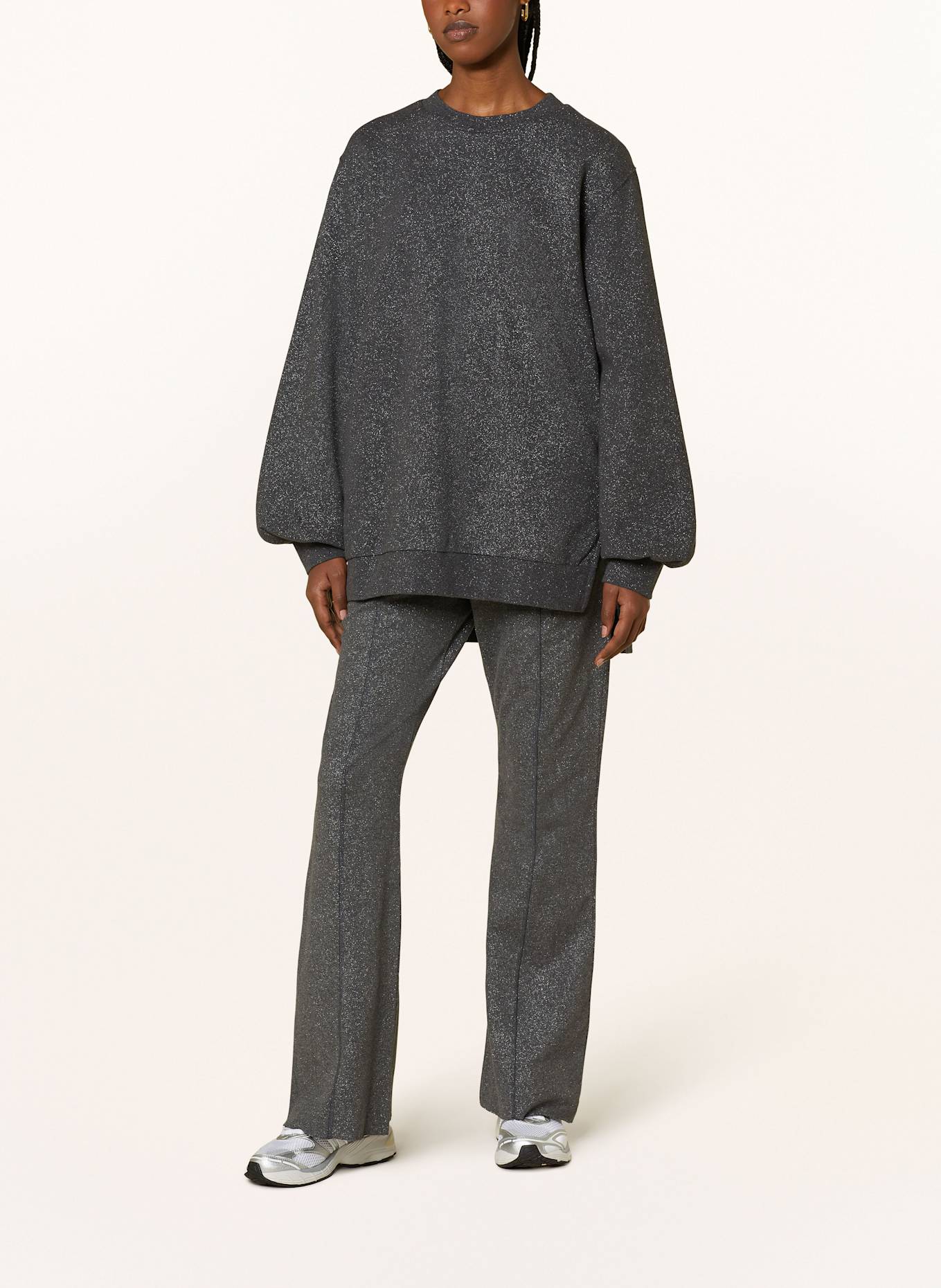 10DAYS Oversized-Sweatshirt mit Glitzergarn: DUNKELGRAU / SILBER