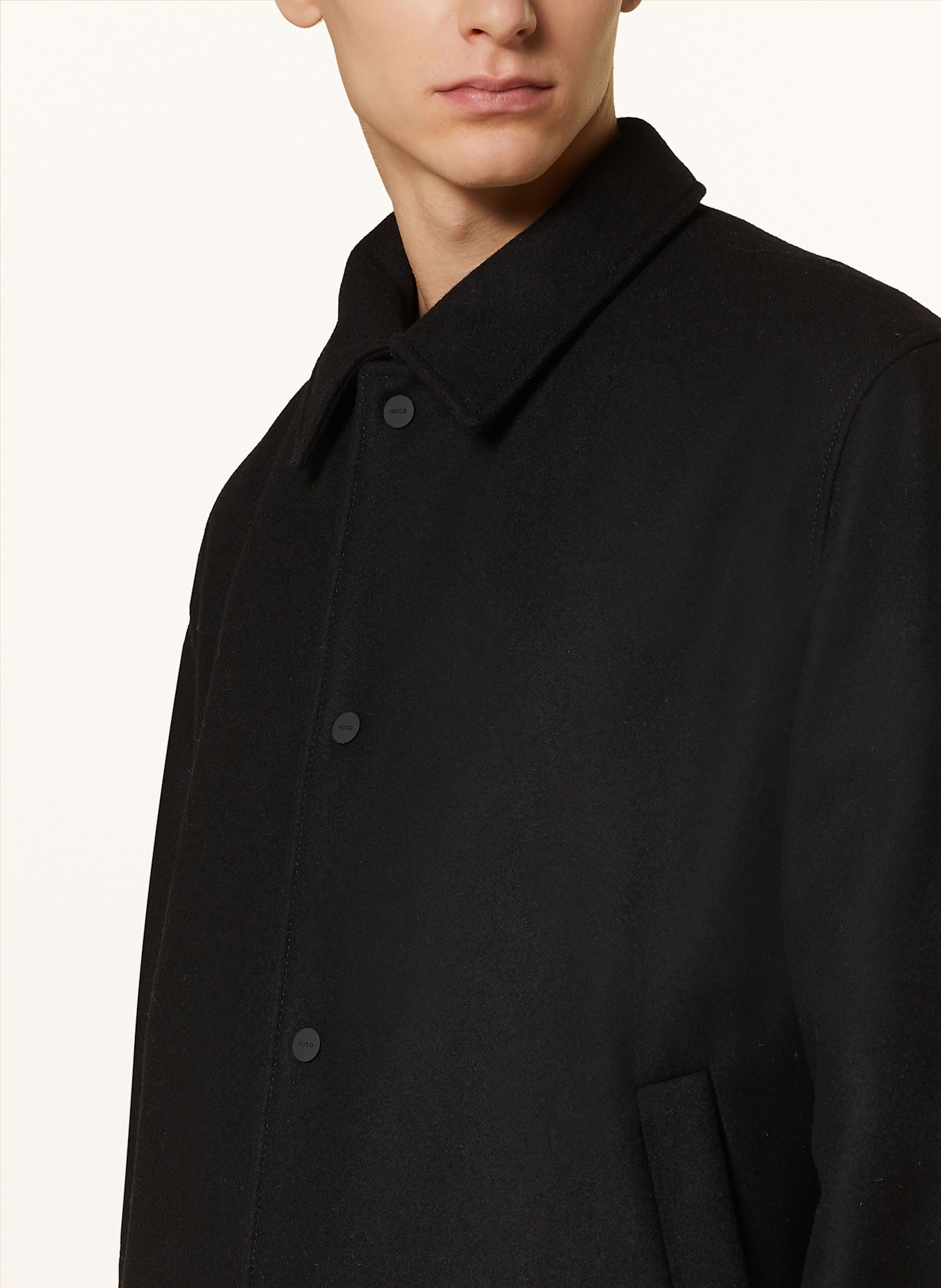 HUGO Bunda BAKS: ČERNÁ