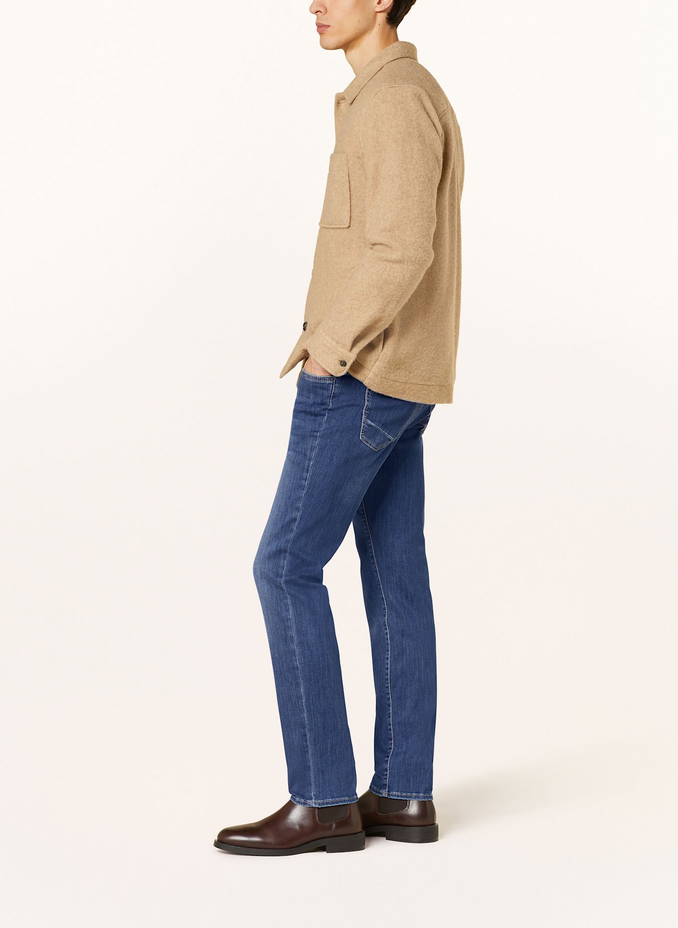 BRAX Jeans CHUCK modern fit, Color: 26 LIGHT BLUE (Image 4)
