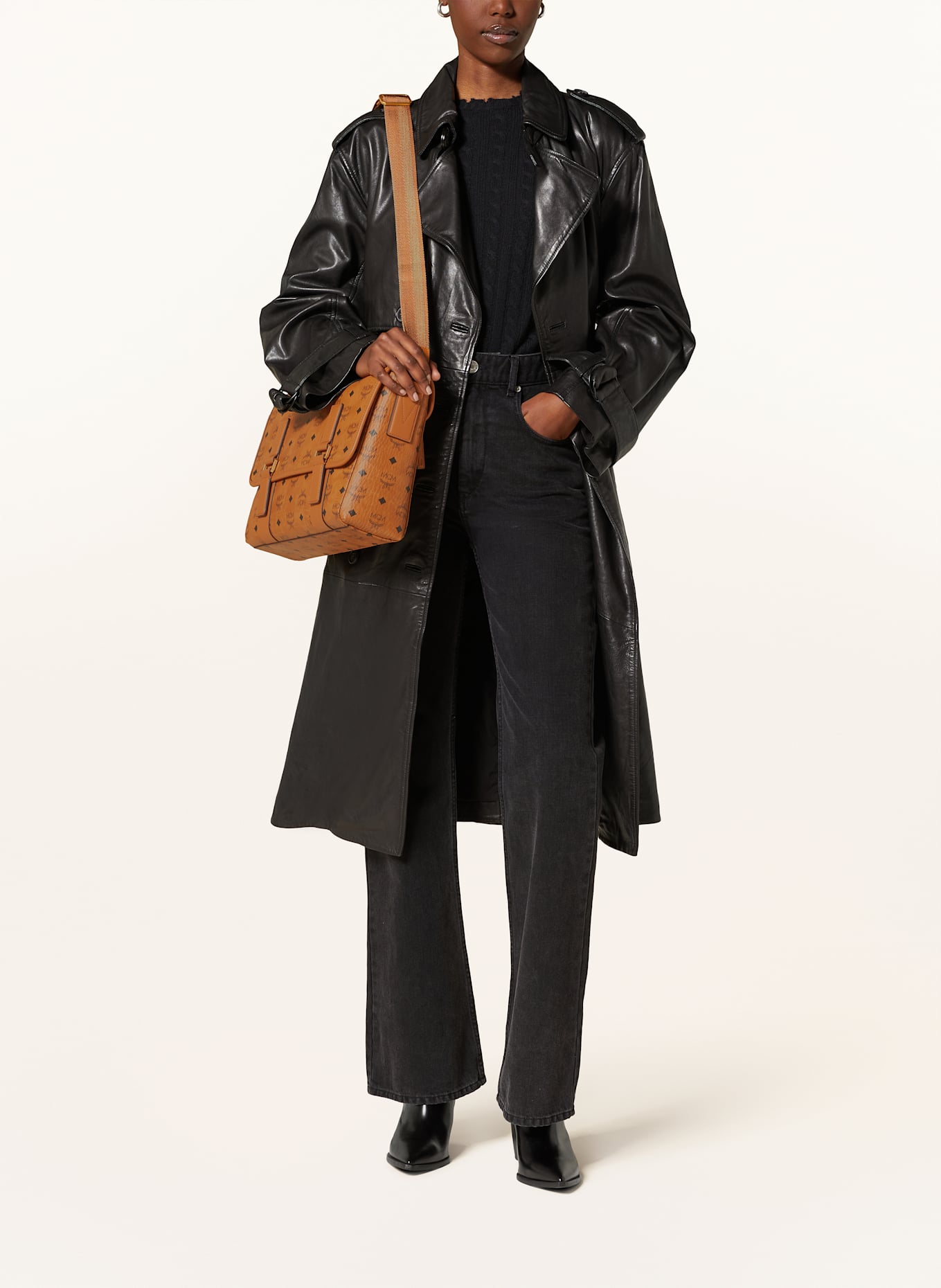 MCM Umhängetasche AREN VI: COGNAC