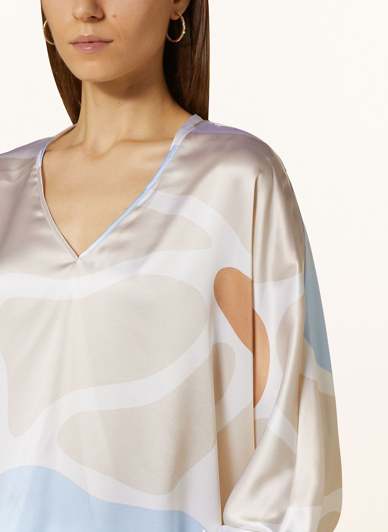 HERZEN'S ANGELEGENHEIT Blusenshirt aus Seide: WEISS / CREME / HELLBLAU