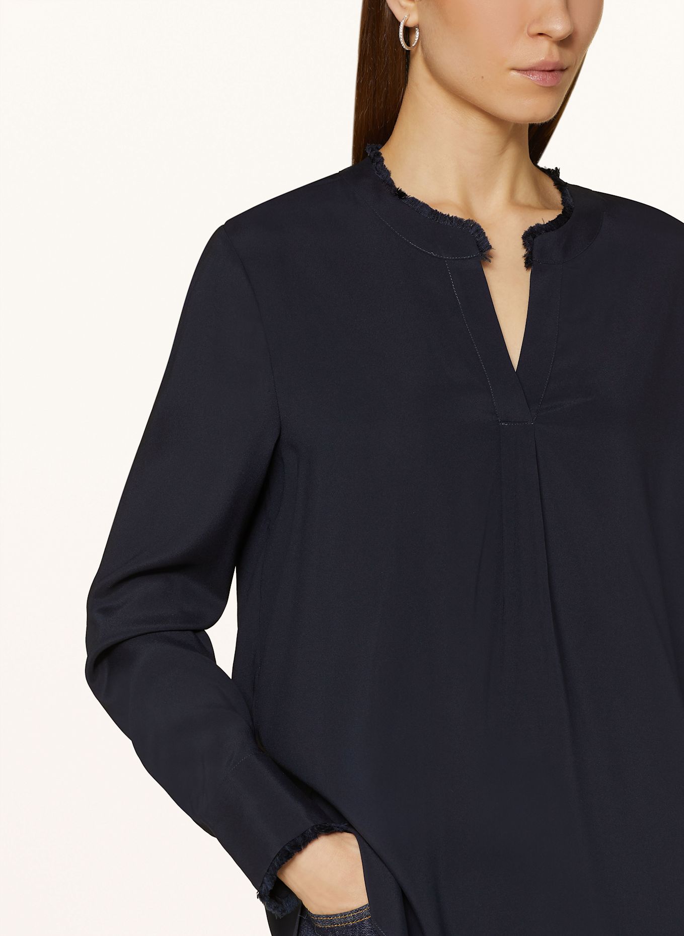 HERZEN'S ANGELEGENHEIT Shirt blouse in silk: DARK BLUE