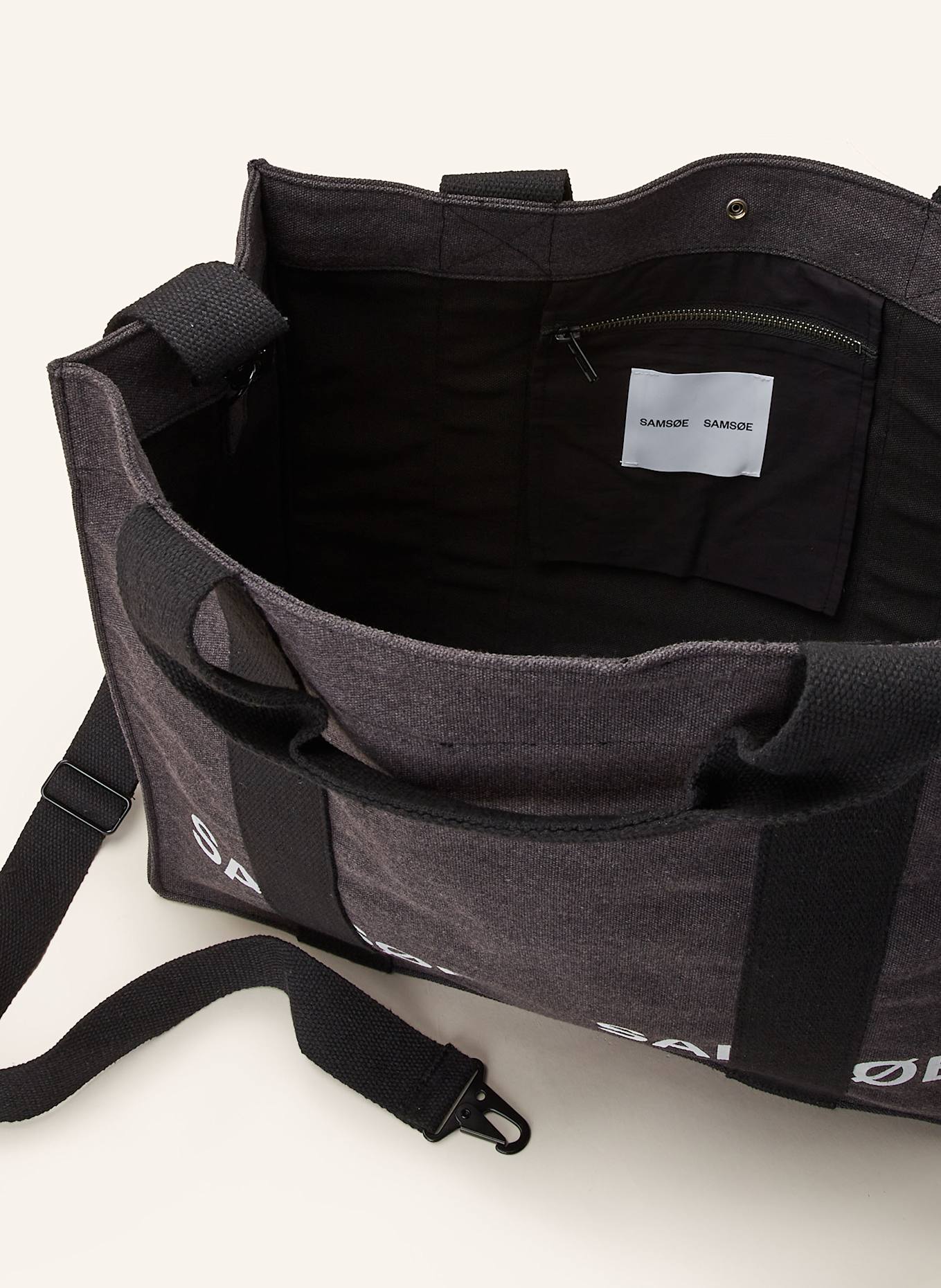 SAMSØE  SAMSØE Torba shopper SALUCAS LARGE: CZIEMNOSZARY / CZARNY / BIAŁY