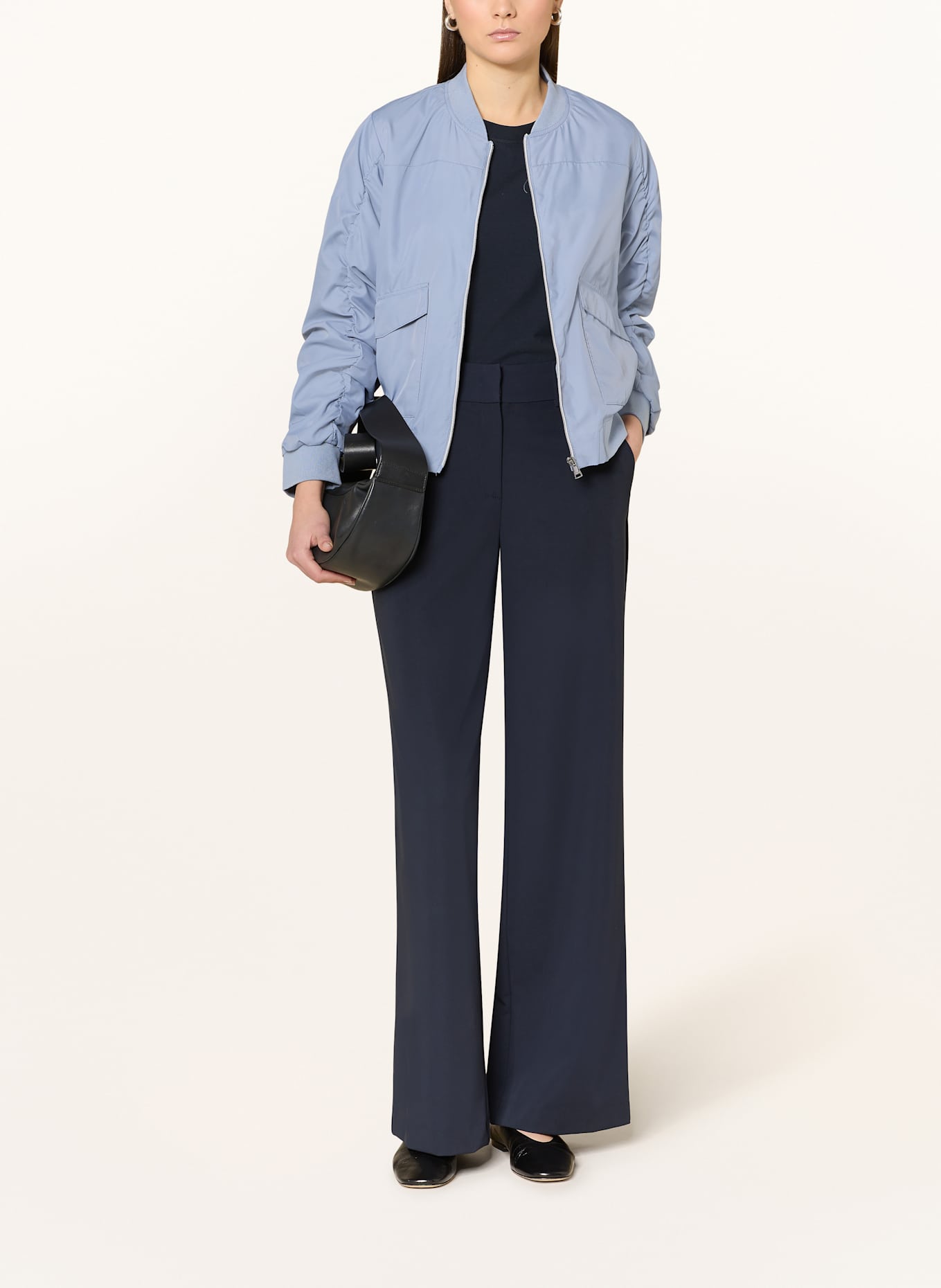 CARTOON Bunda: ČERNOŠEDÁ