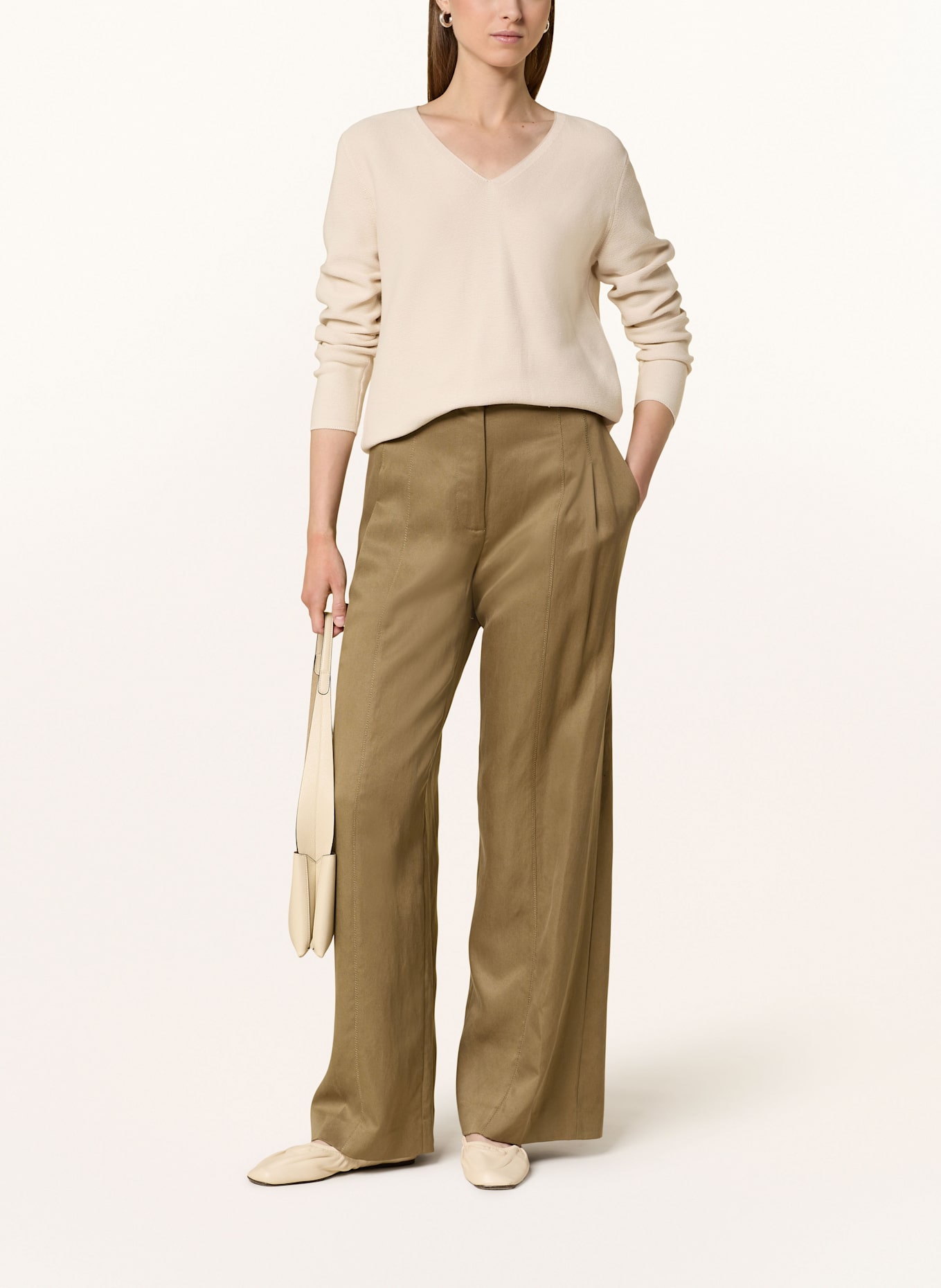 darling harbour pull: SAND