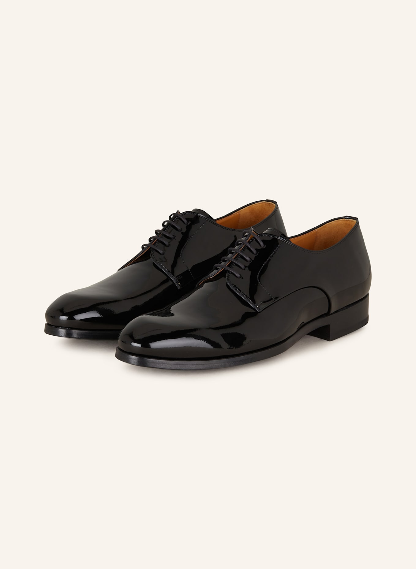 MAGNANNI Patent lace up in black