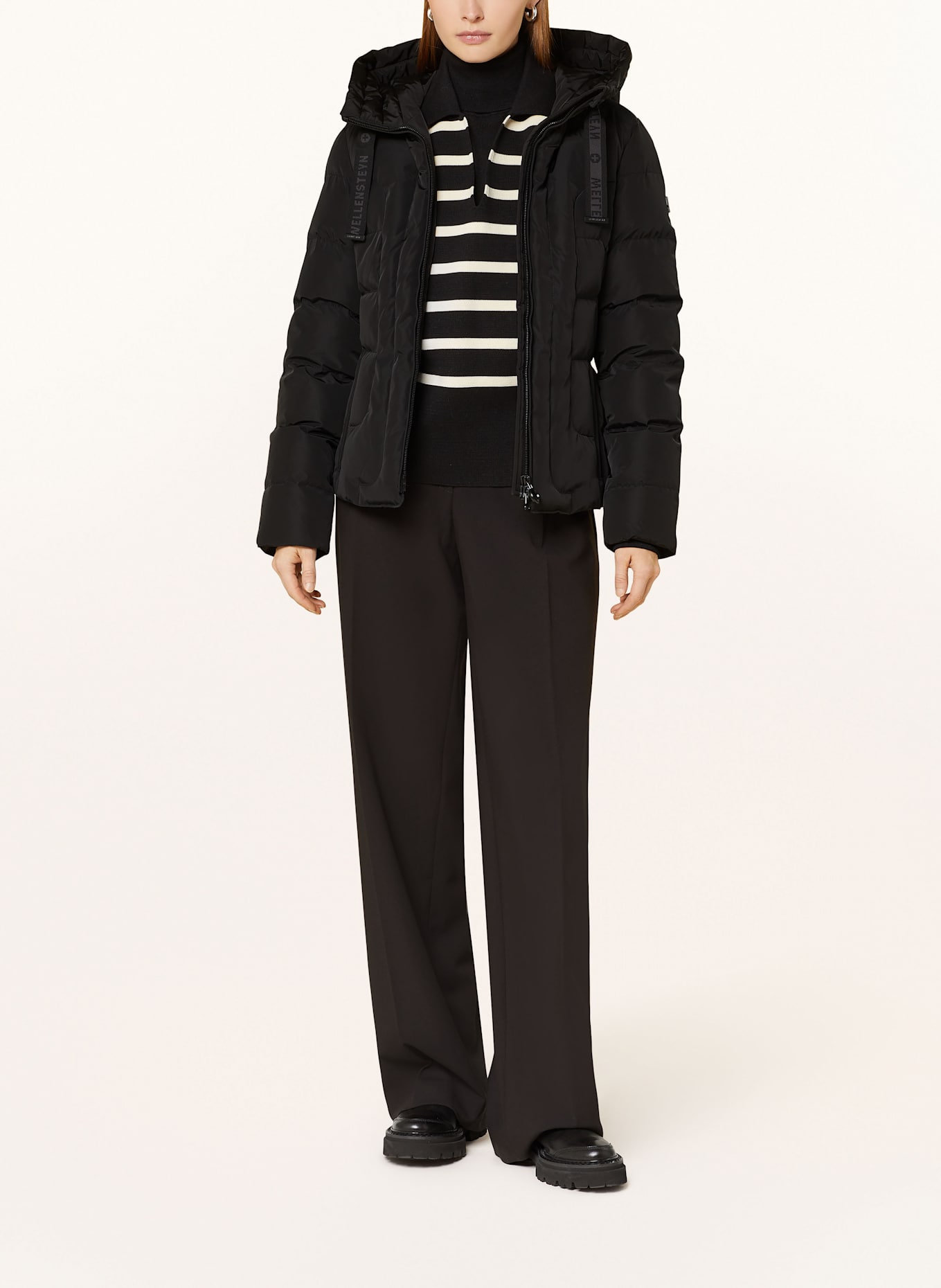 WELLENSTEYN Steppjacke BELVITINI SHORT: SCHWARZ