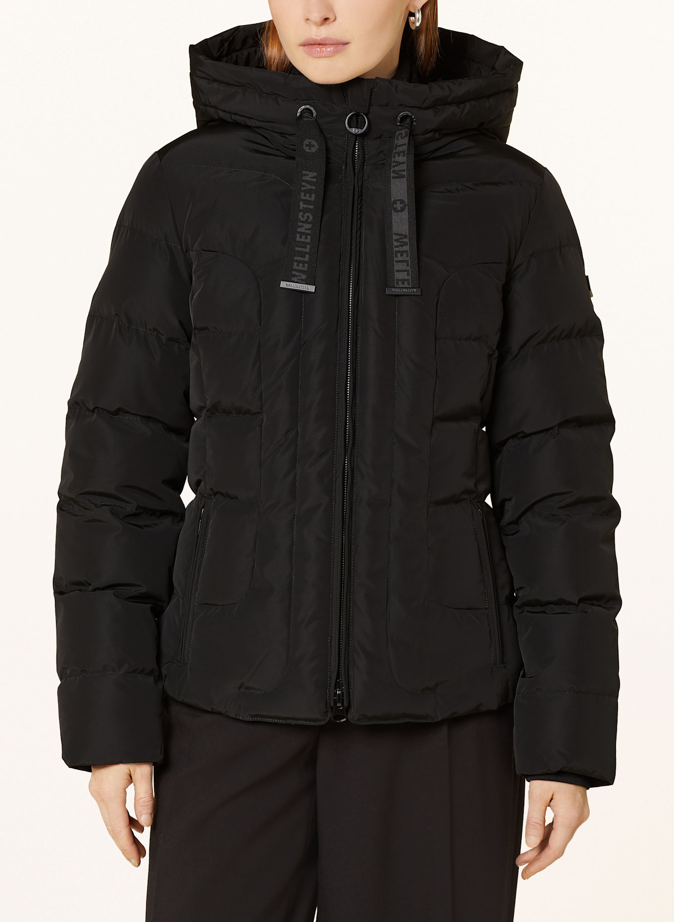 WELLENSTEYN Steppjacke BELVITINI SHORT: SCHWARZ