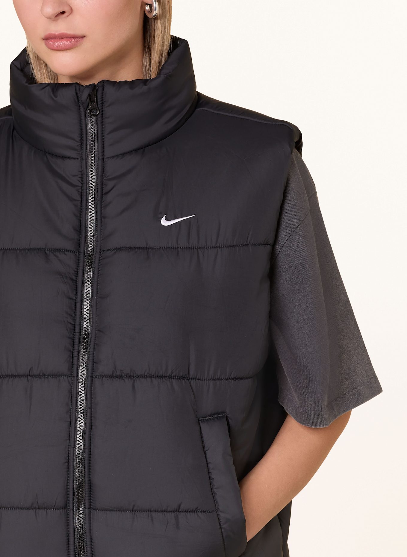 Nike Steppweste SPORTSWEAR CLASSIC: SCHWARZ