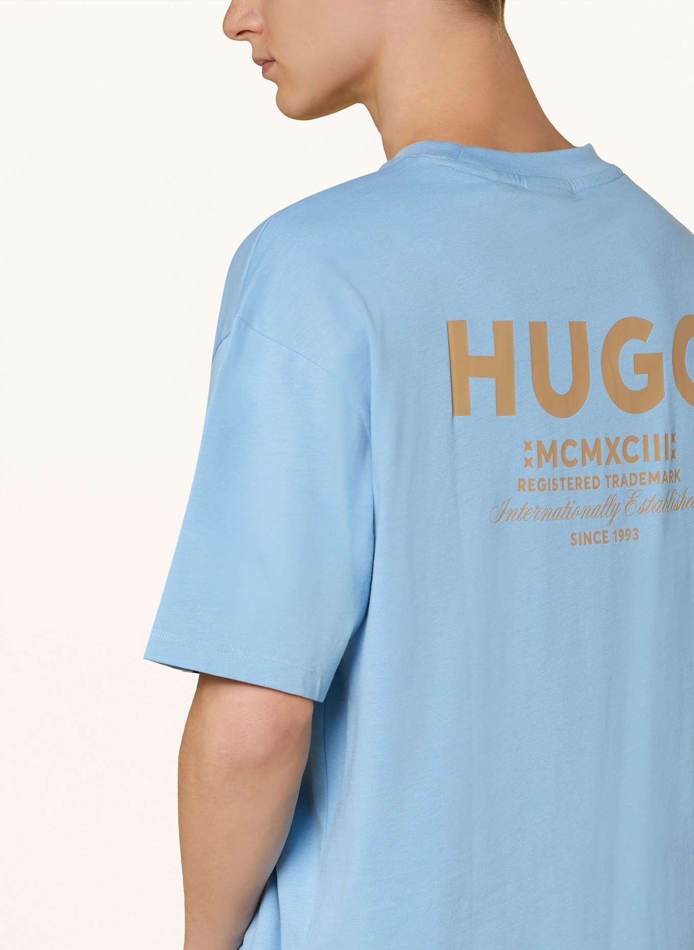 HUGO T-Shirt NALONO: HELLBLAU