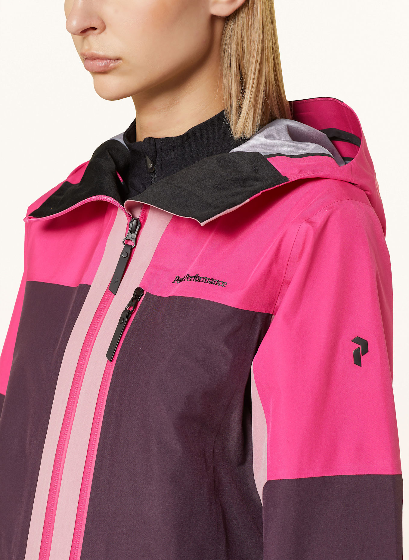 Peak Performance GRAVITY GTX hardshell ski jacket
