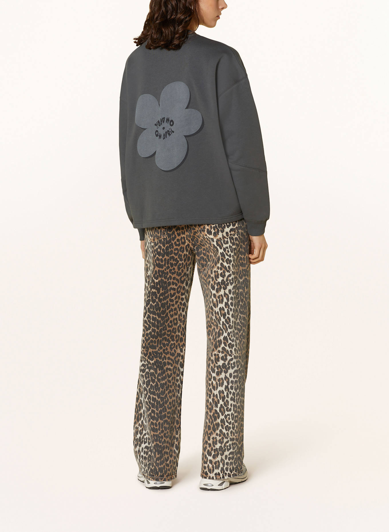 OH APRIL Sweatshirt OV: neighborhood logo stamp hoodie item