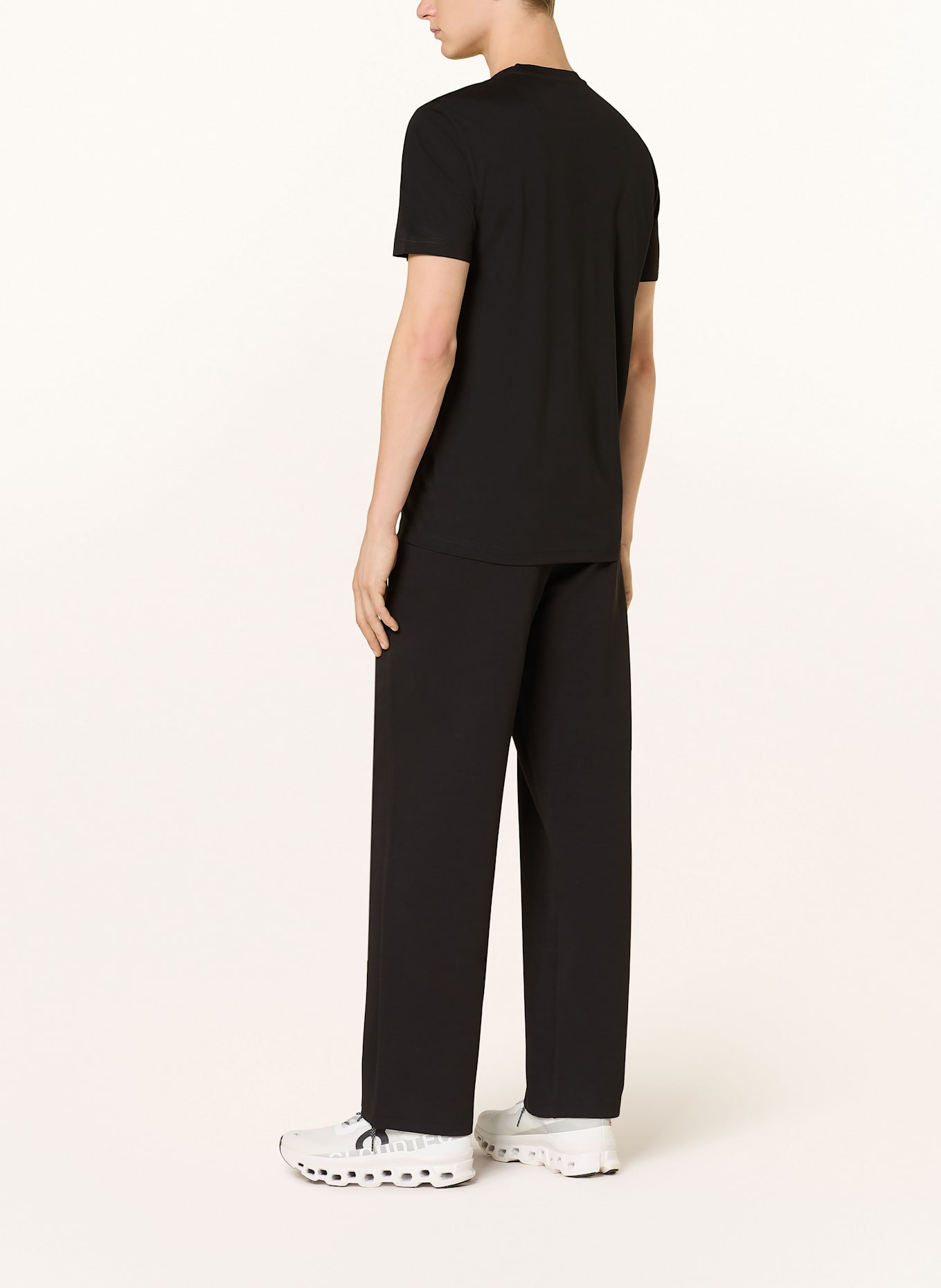 EA7 EMPORIO ARMANI Sweatpants: BLACK