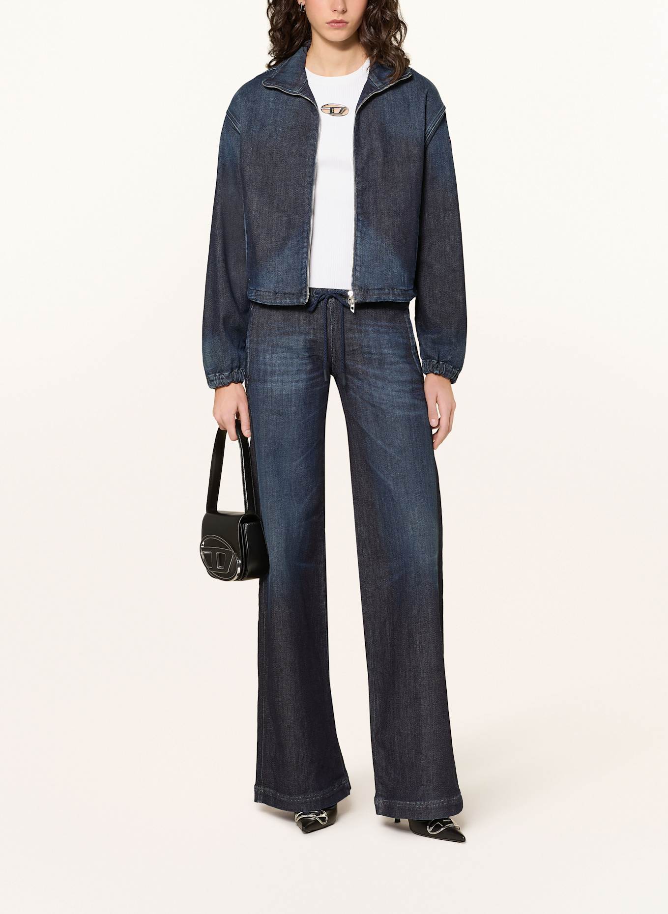 DIESEL Flared Jeans D-AINTY: 01