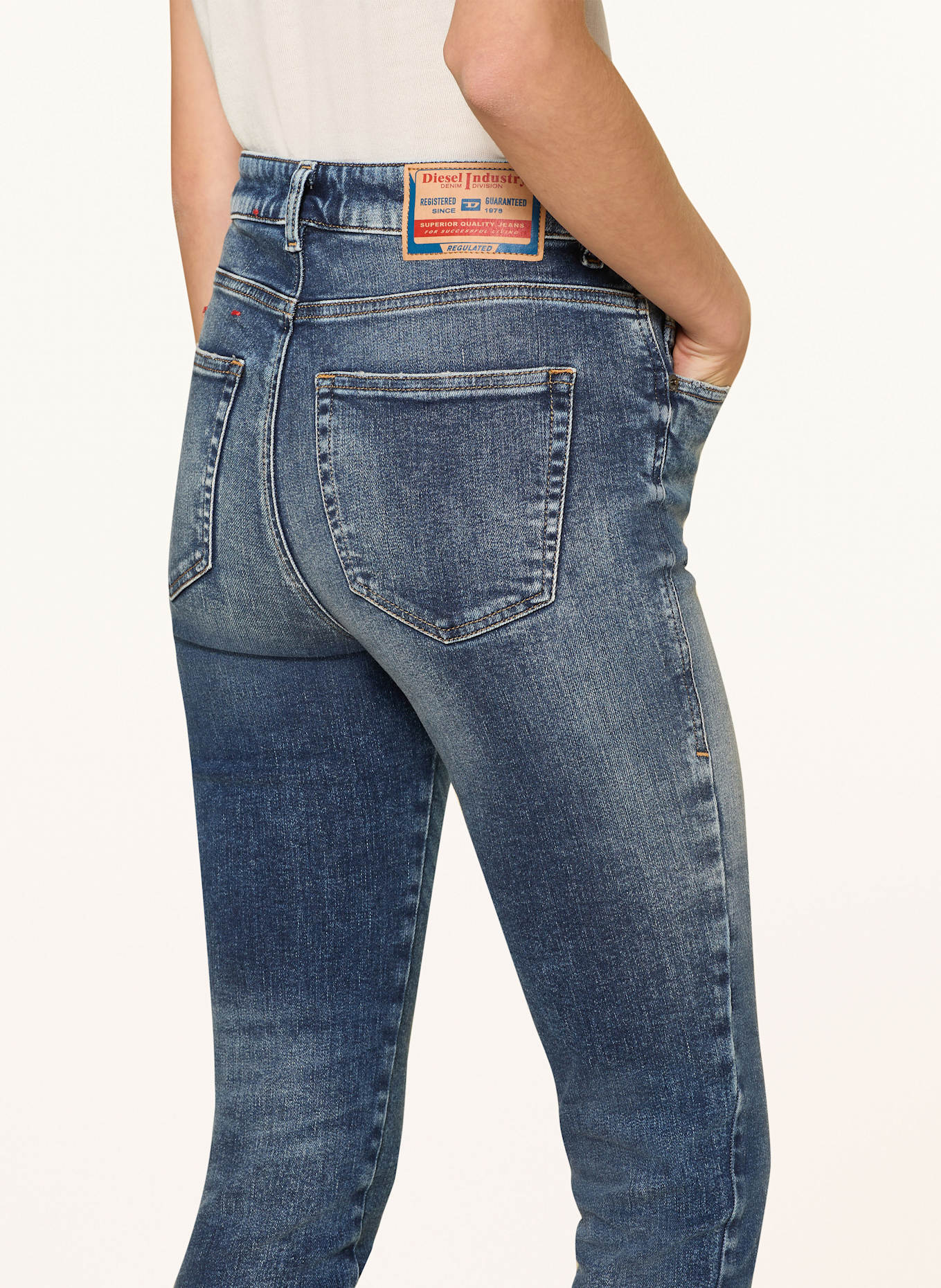 DIESEL Jeansy skinny 1984 SLANDY-HIGH, Kolor: 01 (Obrazek 6)
