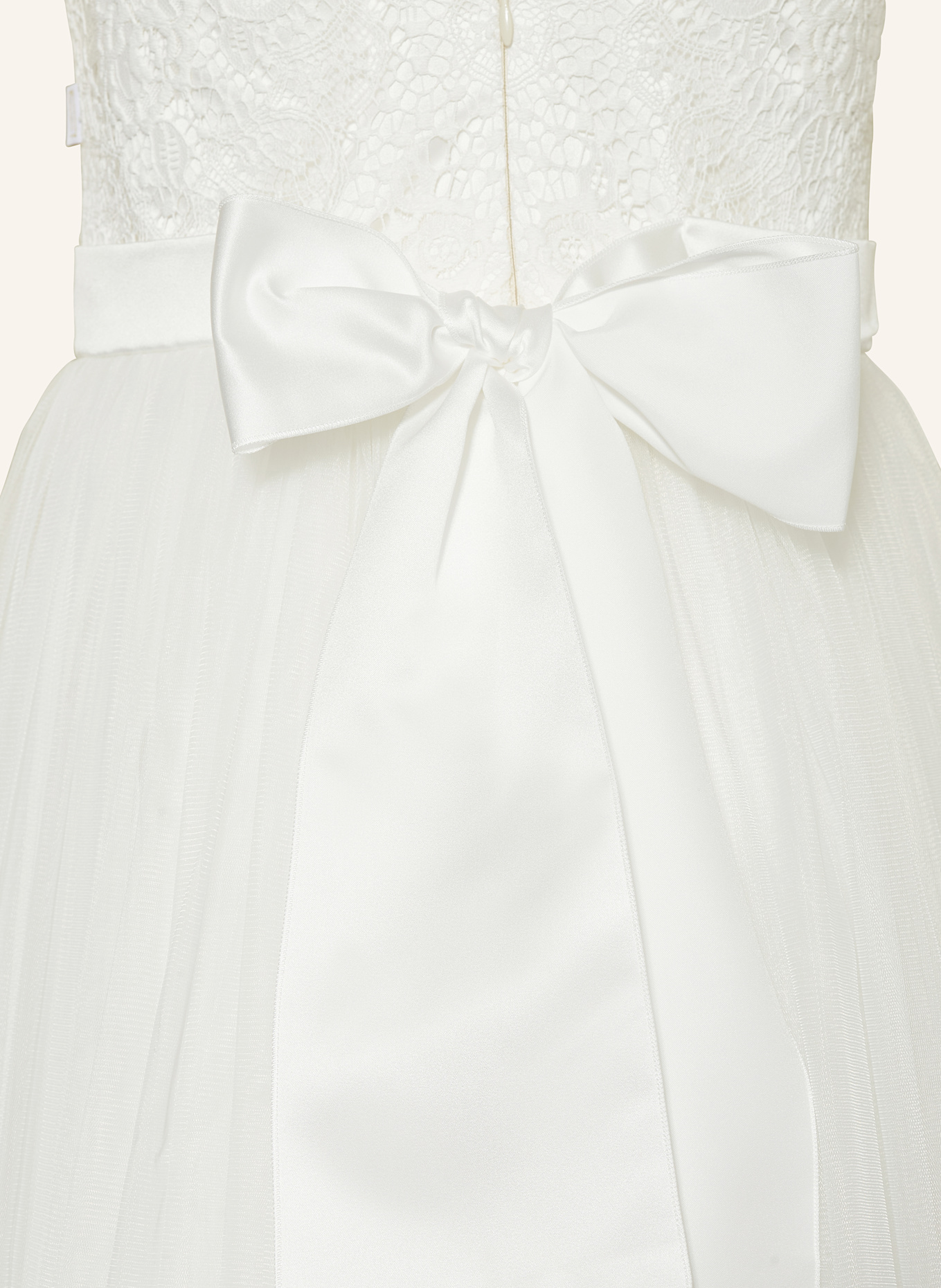 MONNY Koktejlové šaty s krajkou: BÍLÁ