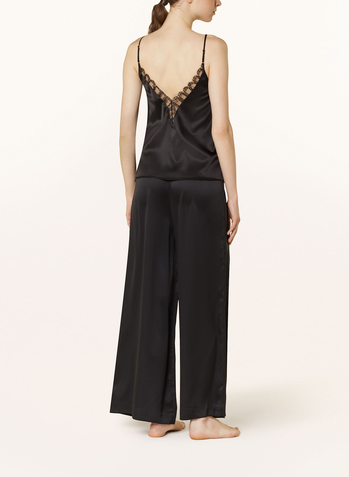 LIVY Schlaftop MURMURE aus Seide: SCHWARZ