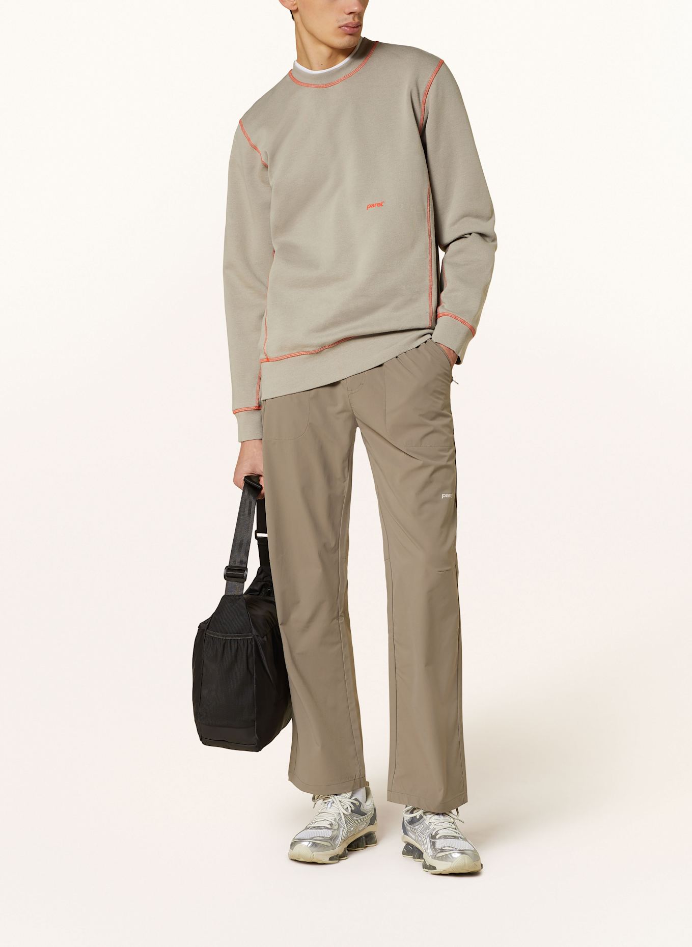parel. CONTRAST CREWNECK sweatshirt: GRAY