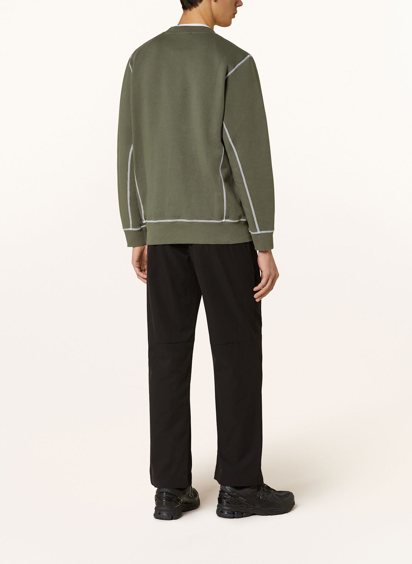 parel. Sweatshirt CONTRAST CREWNECK: OLIV