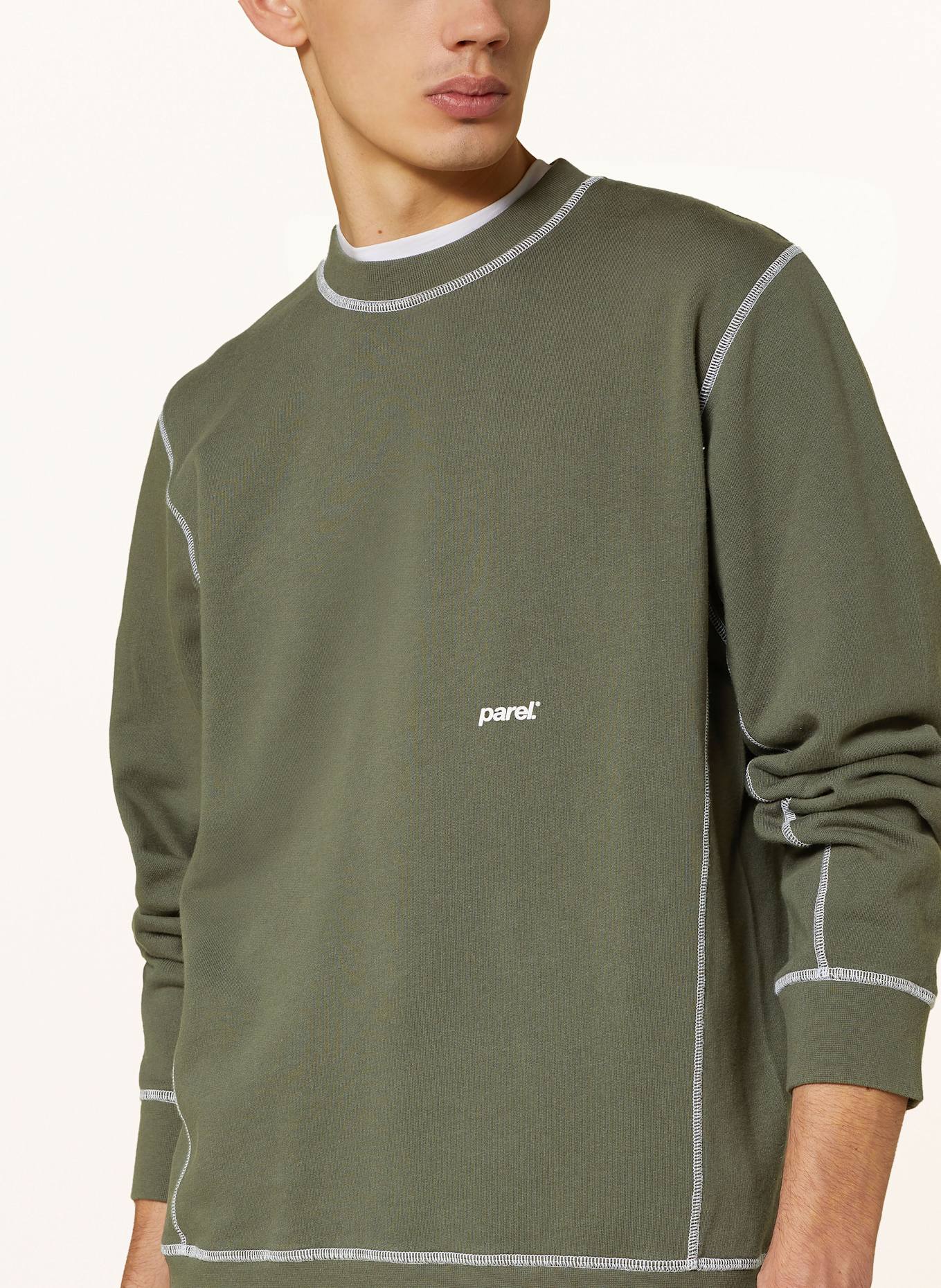 parel. Sweatshirt CONTRAST CREWNECK: OLIV