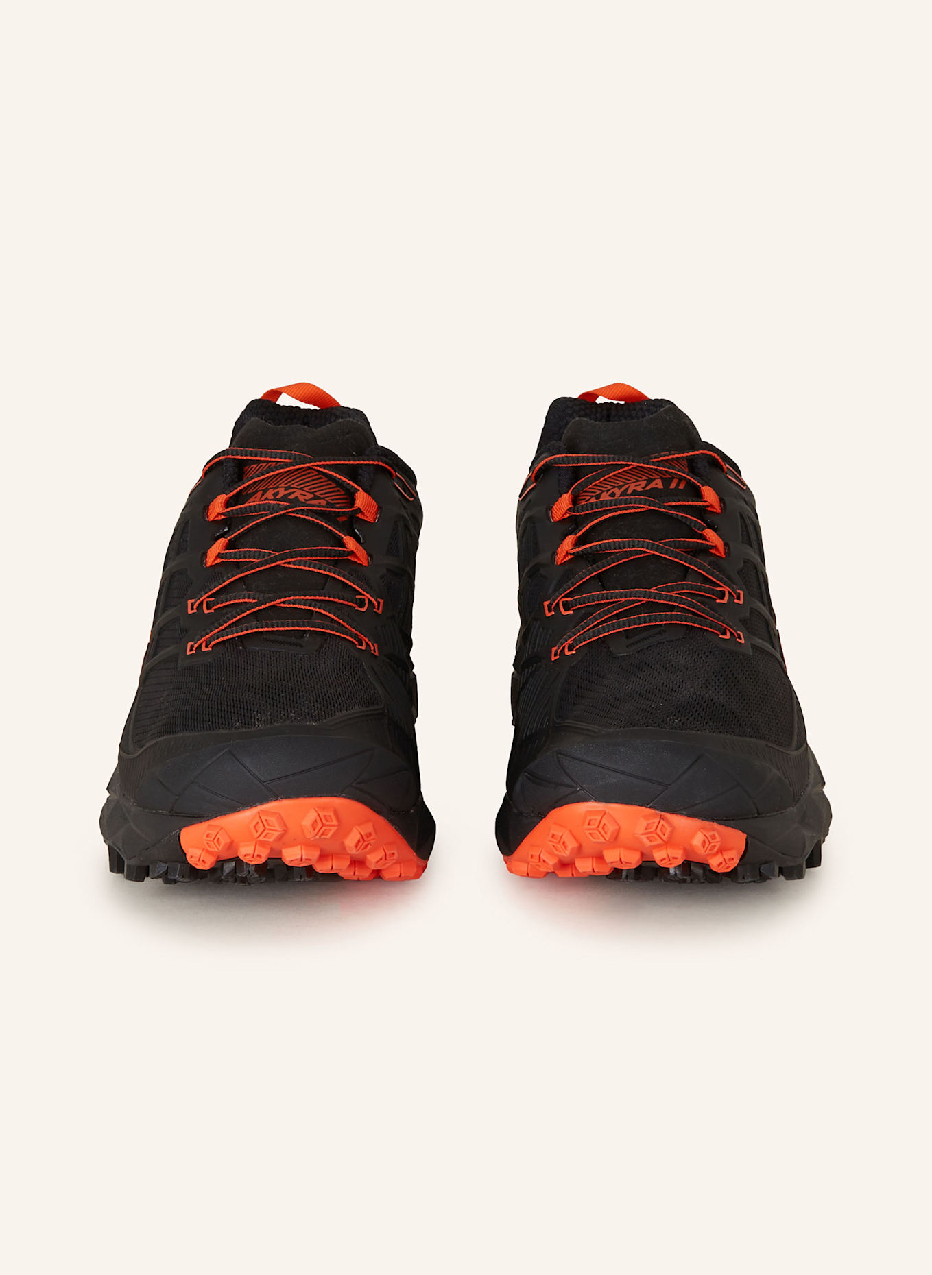 LA SPORTIVA Turistické boty AKYRA II: ČERNÁ