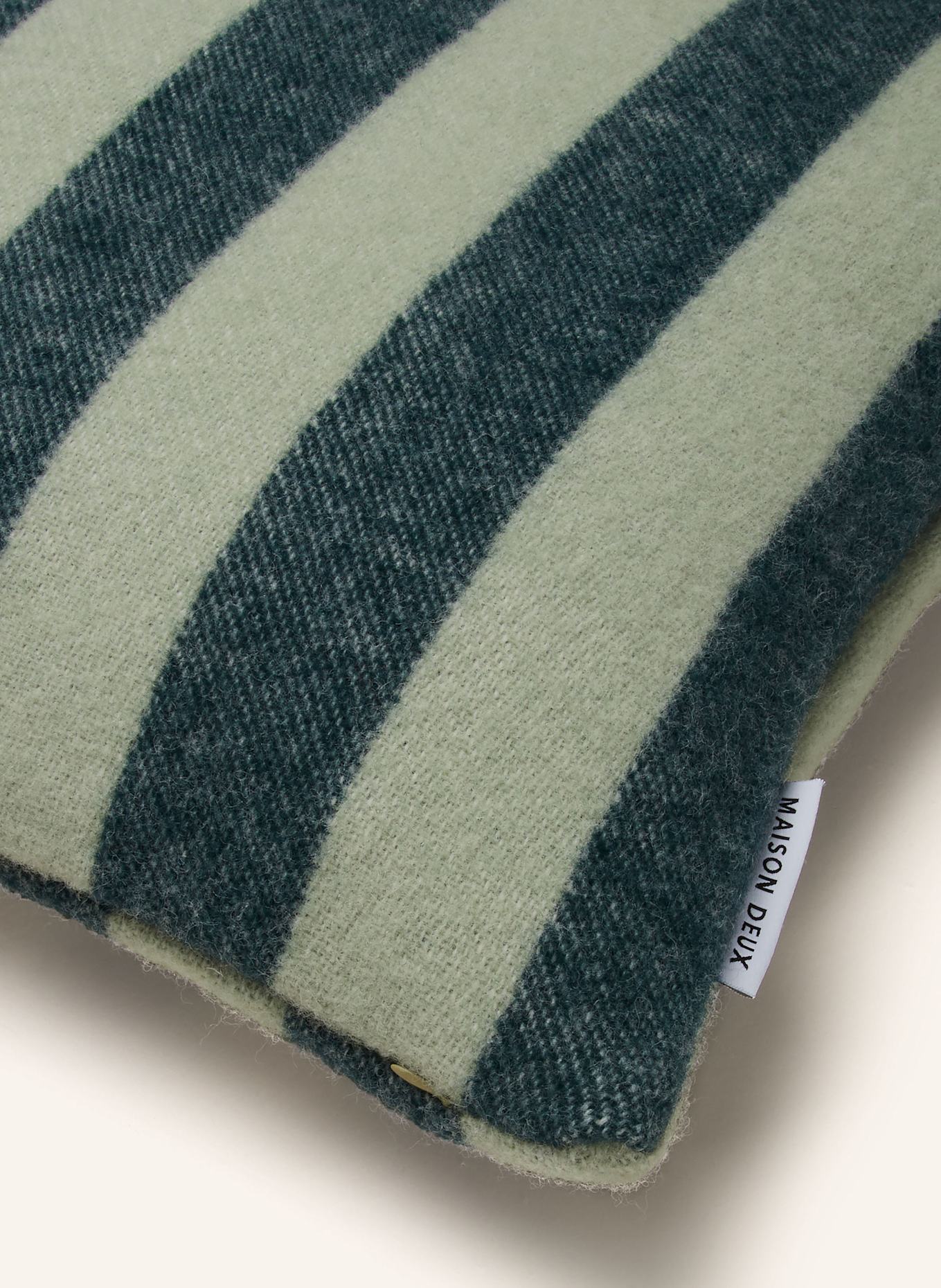 MAISON DEUX Dekokissenhülle CANDY WRAP: HELLGRÜN / DUNKELGRÜN