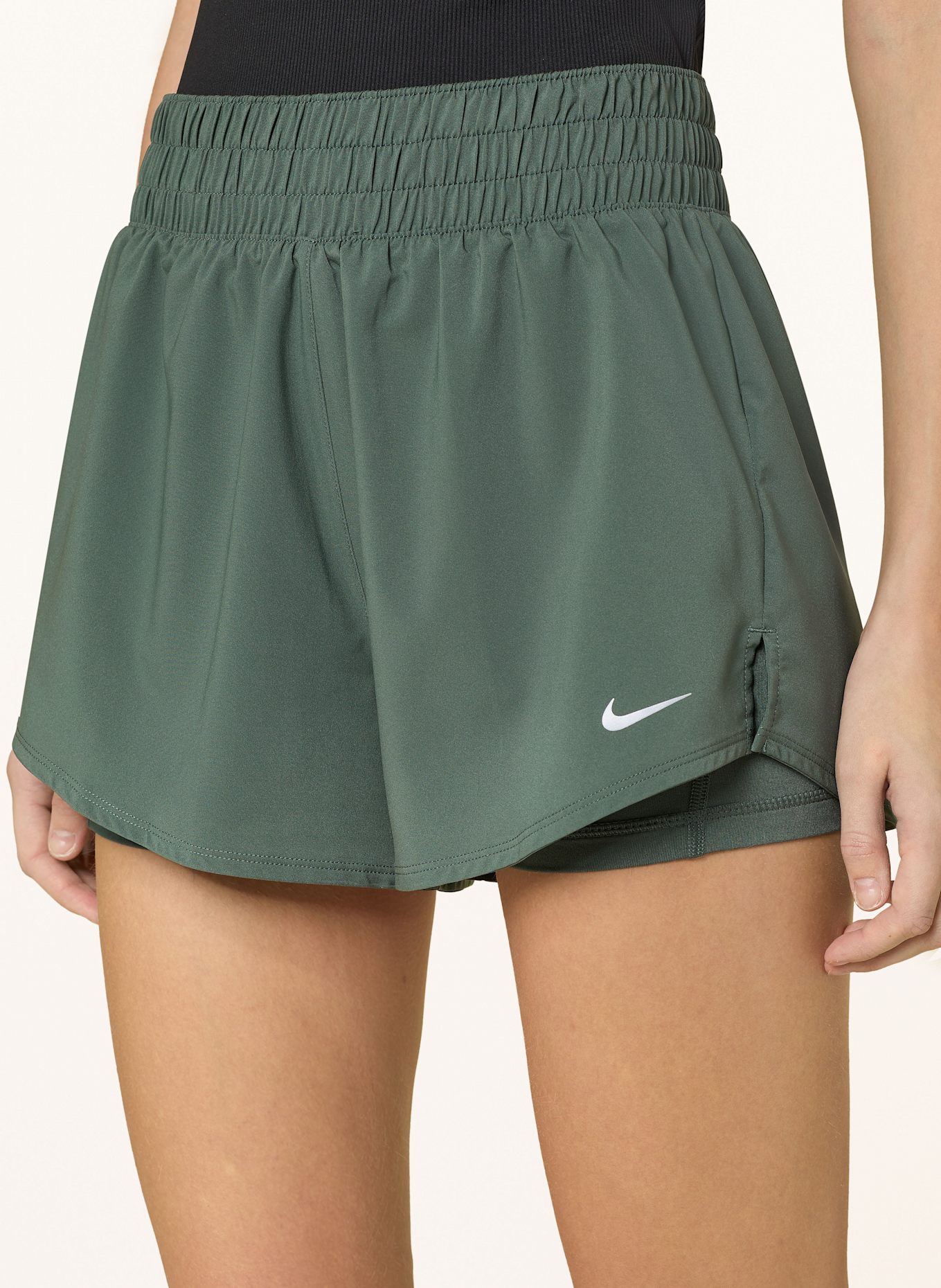 Nike 2-in-1-Trainingsshorts DRI-FIT ONE: DUNKELGRÜN