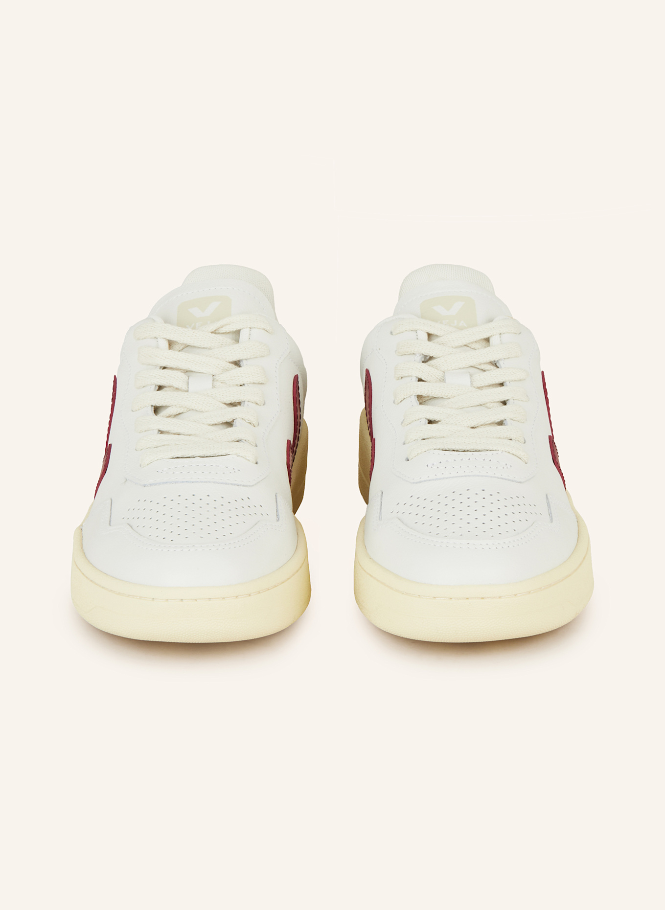 VEJA Sneaker V-90: WEISS/ DUNKELROT