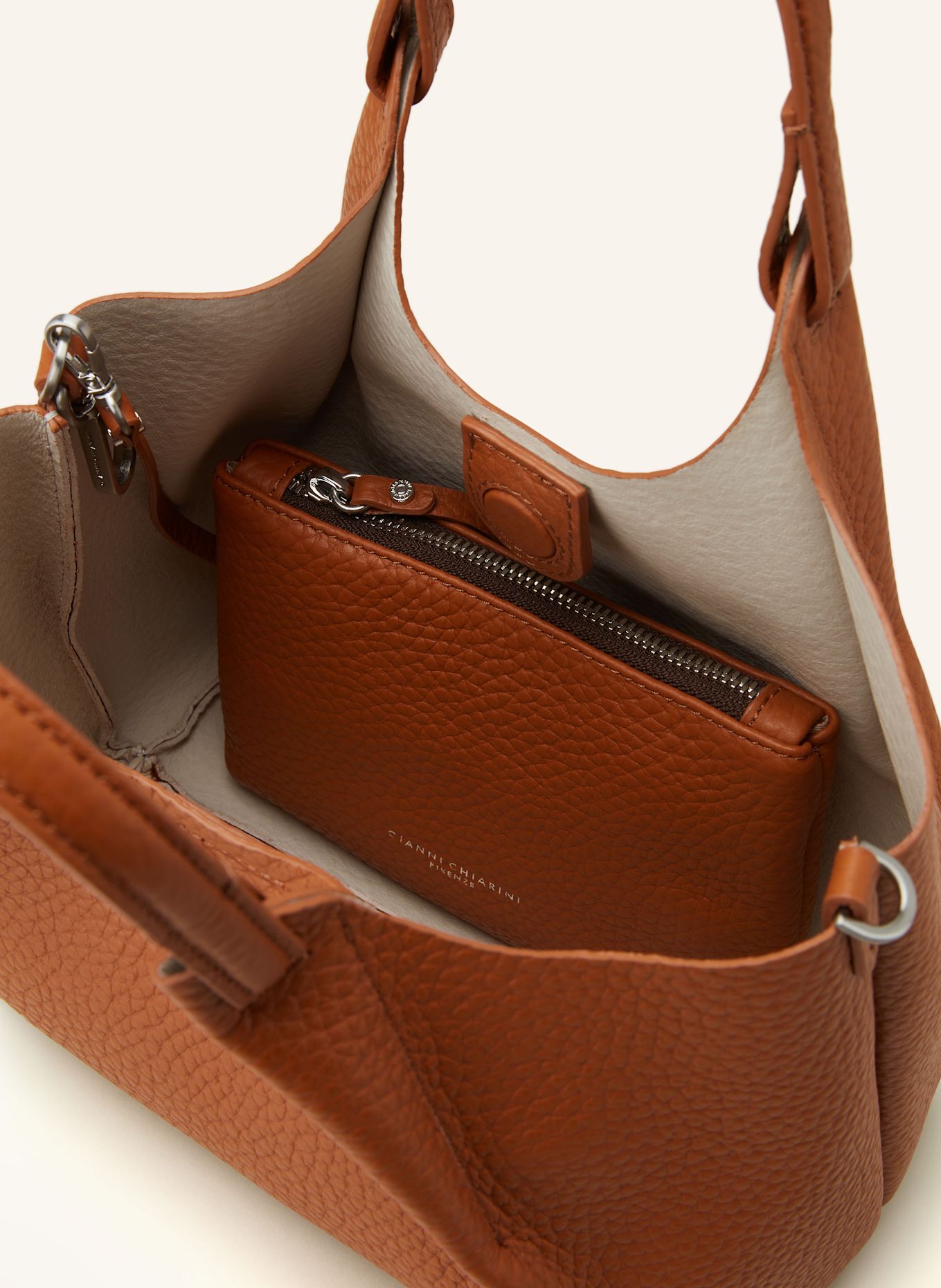 GIANNI CHIARINI DUA MEDIUM handbag with pouch: COGNAC