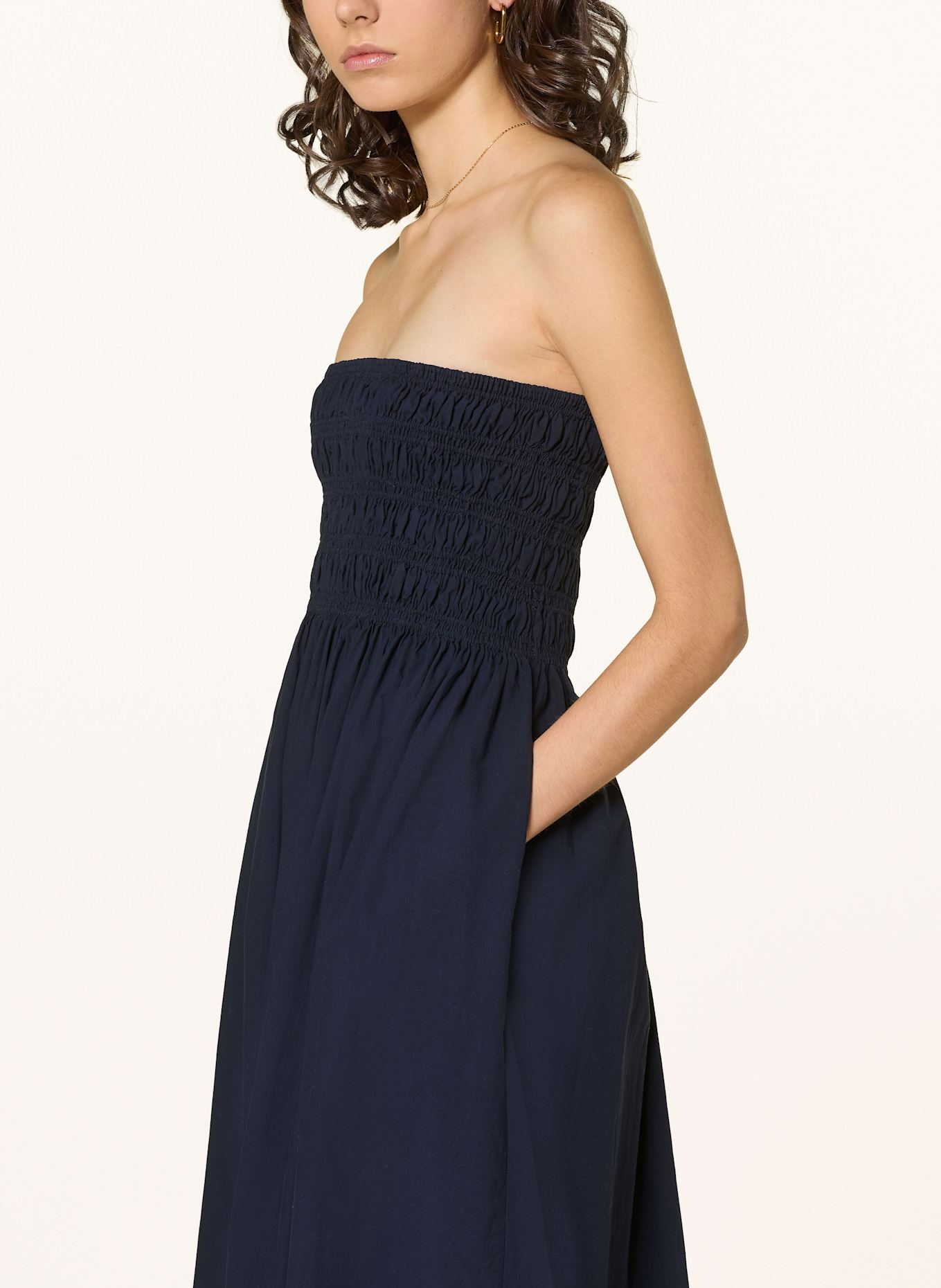 Juvia Off-Shoulder-Kleid PRISCILLA: DUNKELBLAU