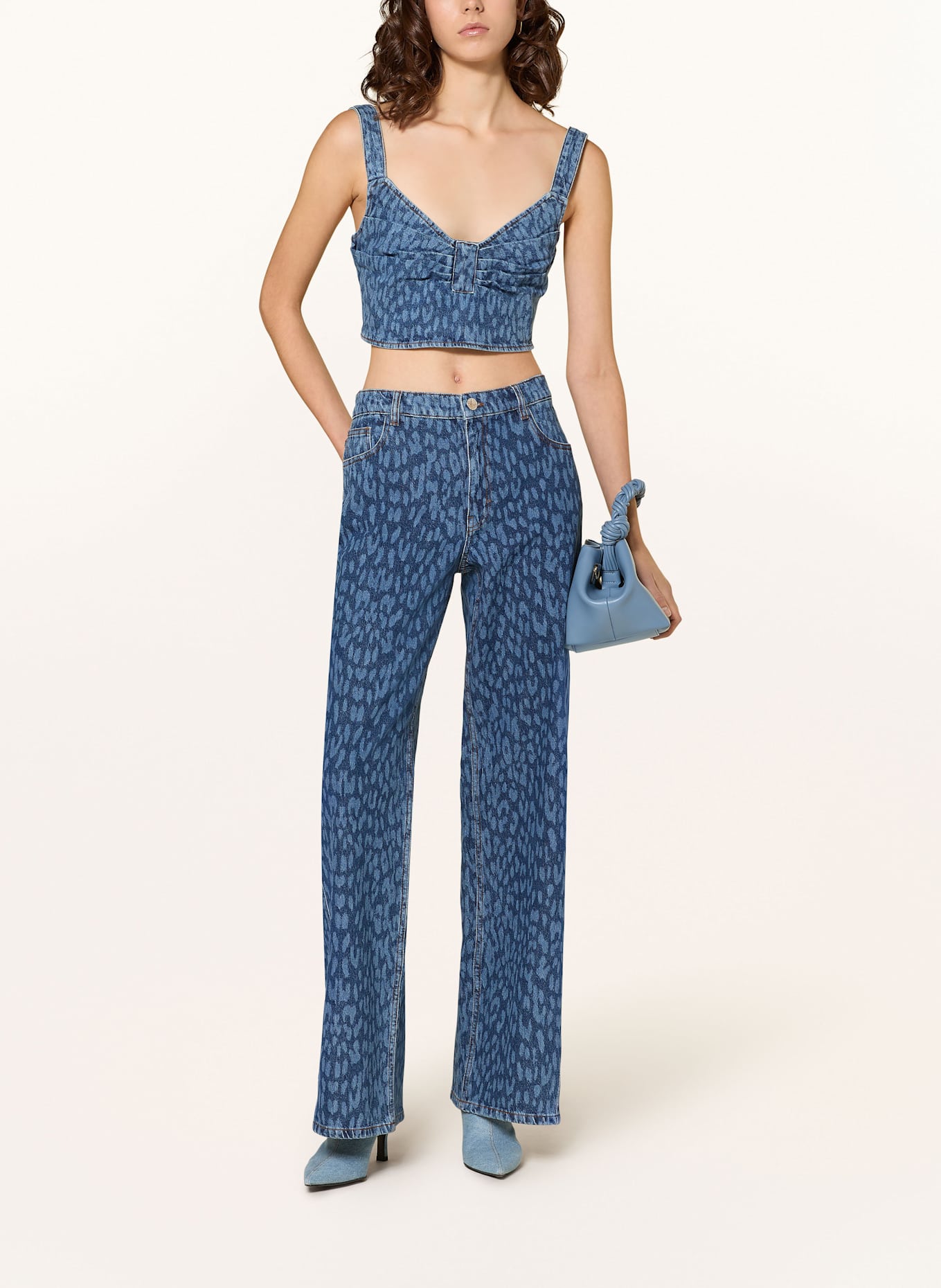 BAUM UND PFERDGARTEN Straight Jeans NICOCETTE: C7404 Leopard Vintage Blue