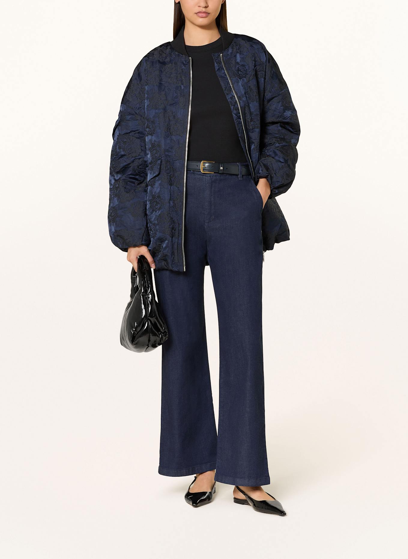 MRS & HUGS Jeans: 96 INDIGO