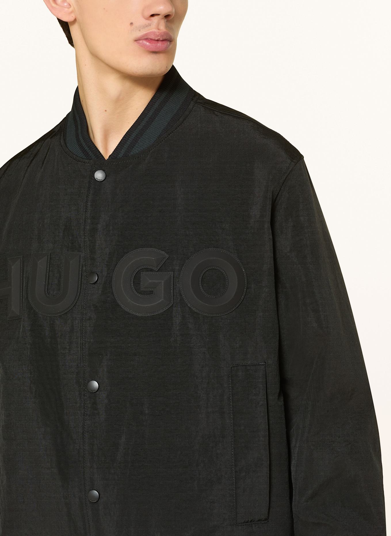 HUGO College bunda BOZO: ČERNÁ