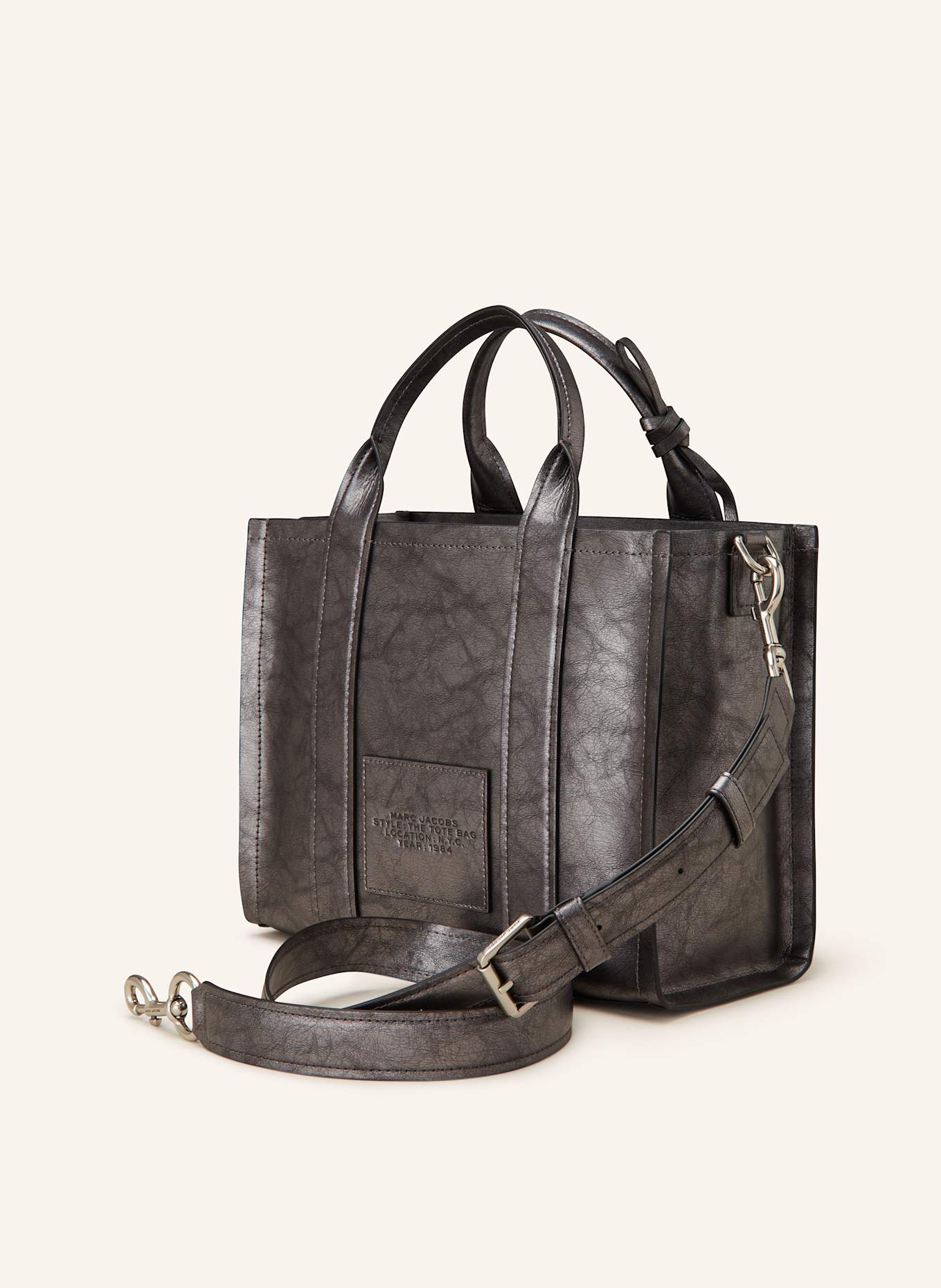 MARC JACOBS Handtasche THE CRINKLE LEATHER MEDIUM TOTE BAG, Farbe: DUNKELGRAU (Bild 2)
