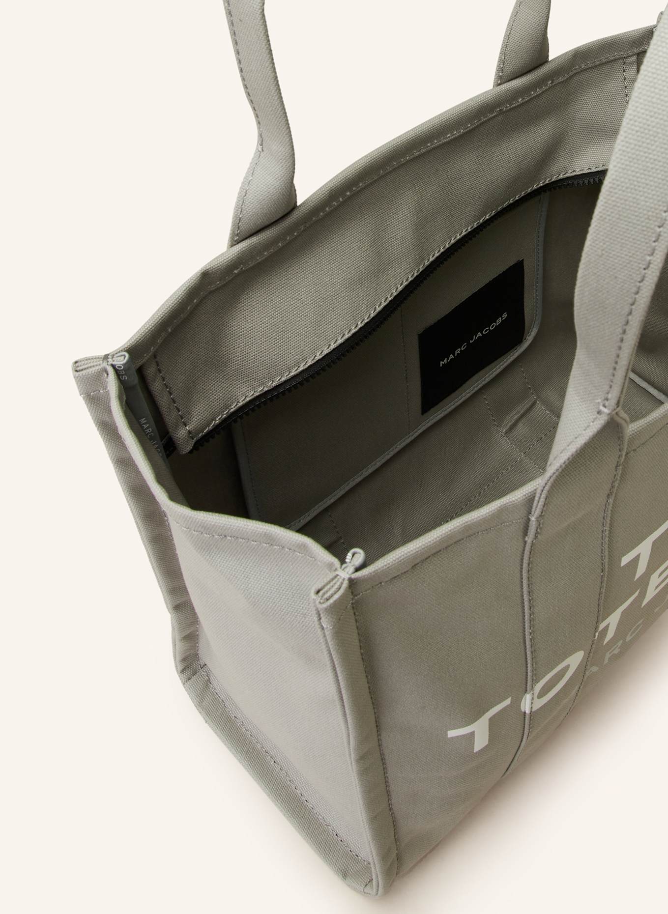 MARC JACOBS Shopper THE LARGE TOTE BAG, Farbe: HELLGRAU (Bild 3)