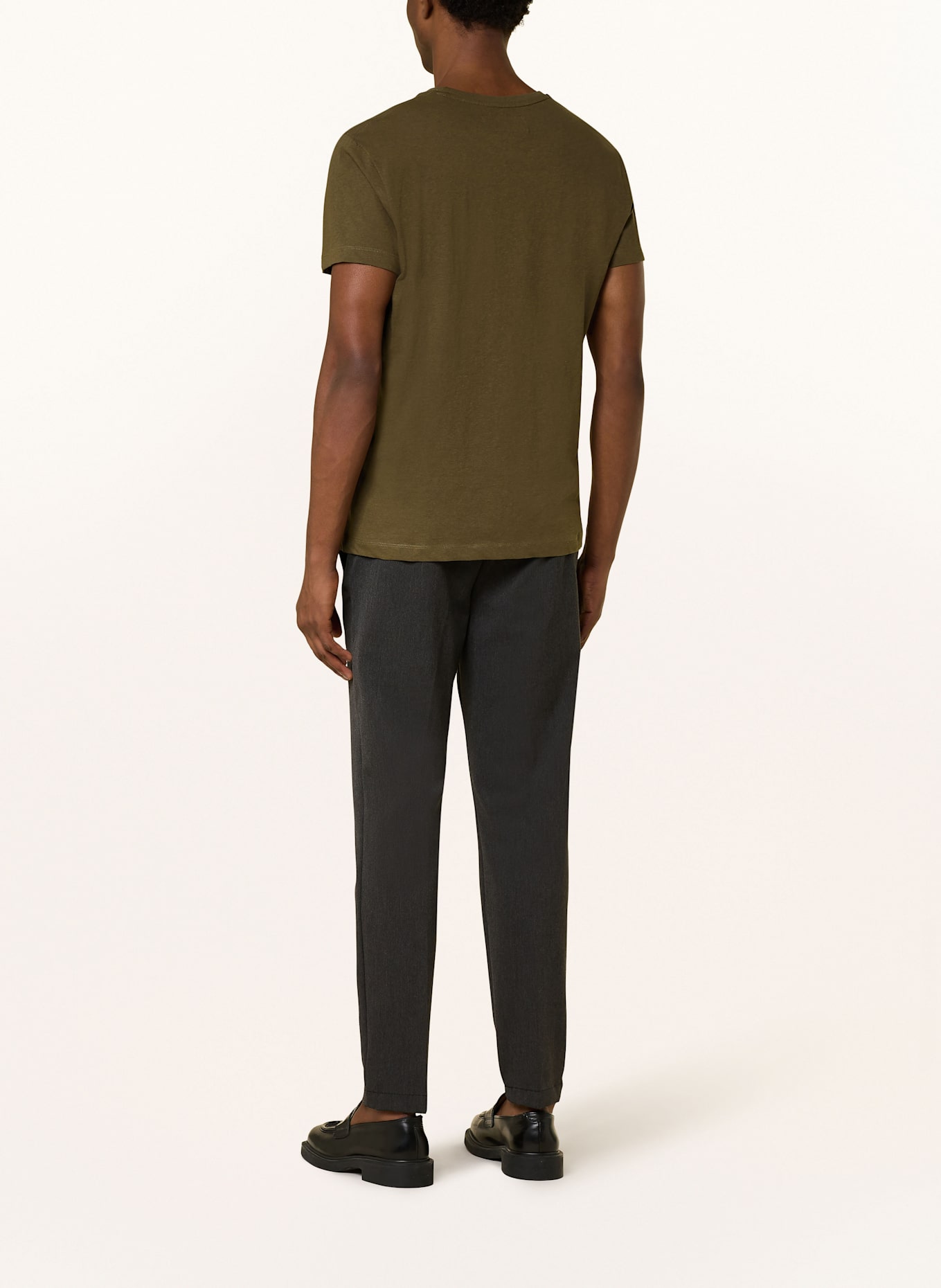 STROKESMAN'S T-Shirt mit Leinen: OLIV