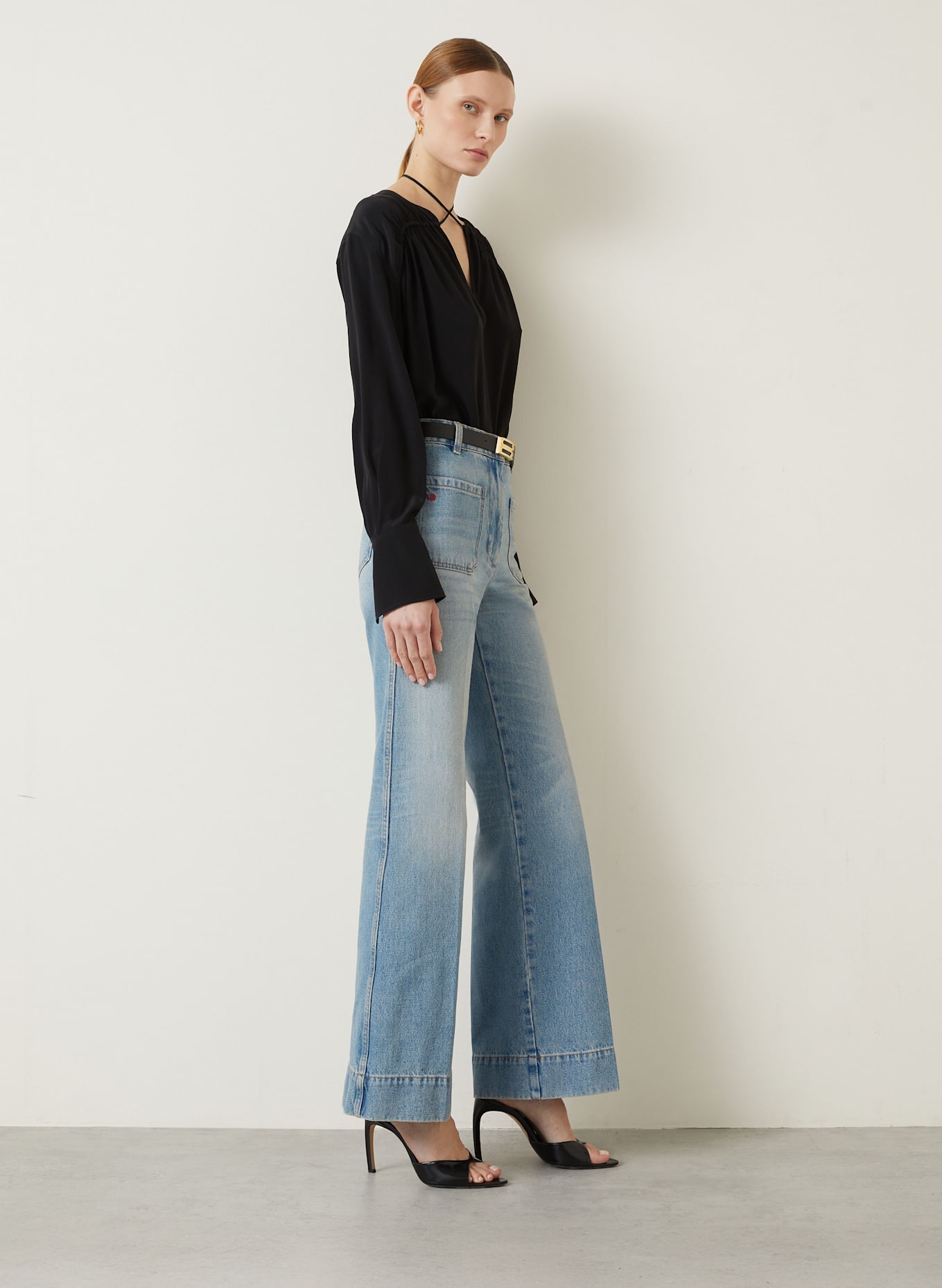 VICTORIA BECKHAM Straight Jeans ALINA: 9204 PALE BLUE WASH
