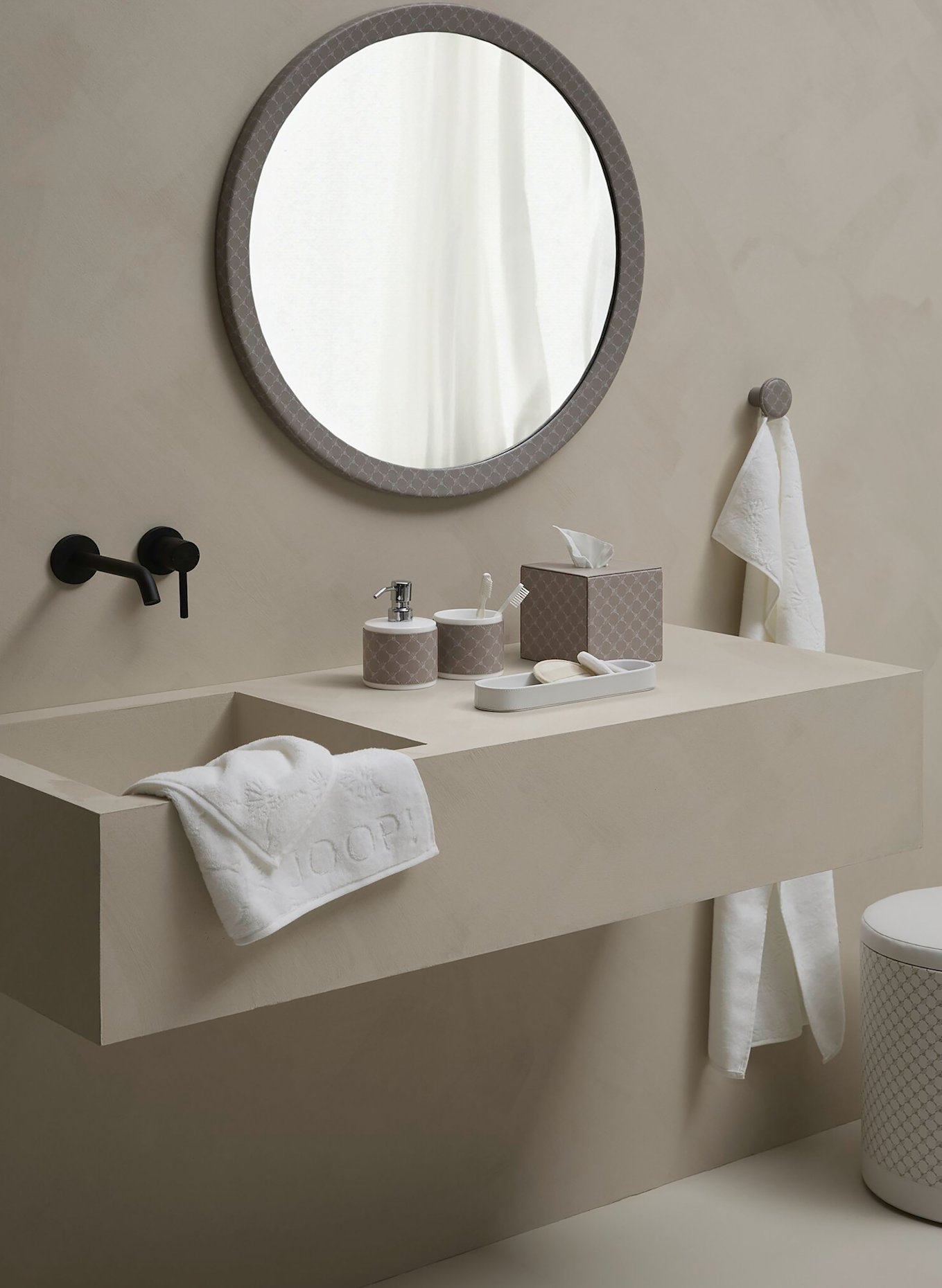 JOOP! CORNFLOWER soap dispenser: BEIGE / WHITE