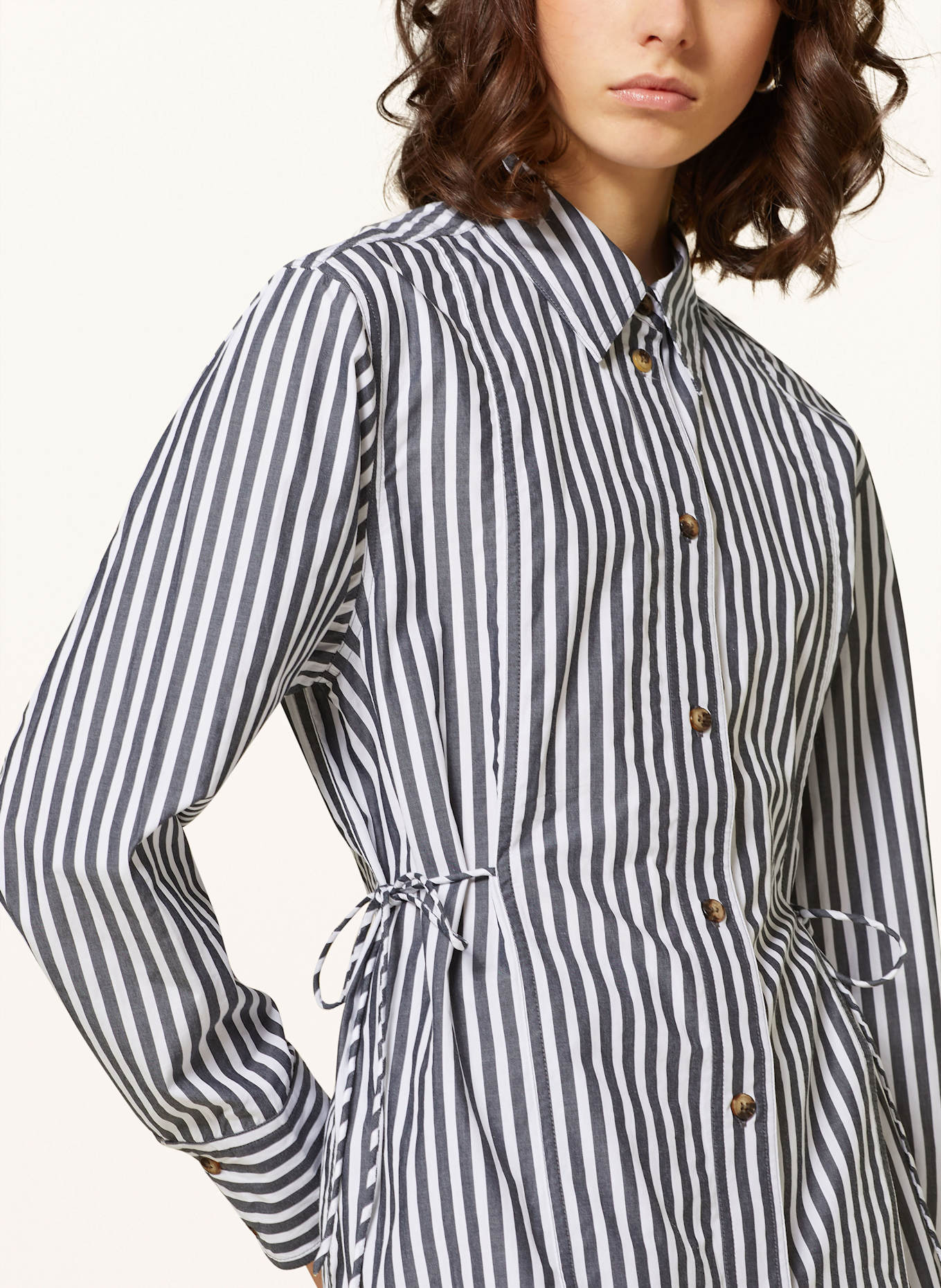 GANNI Koszula oversize: CZARNY / BIAŁY