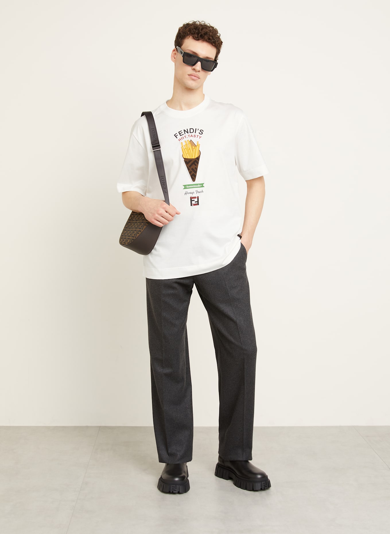 Black and yellow fendi t shirt sales