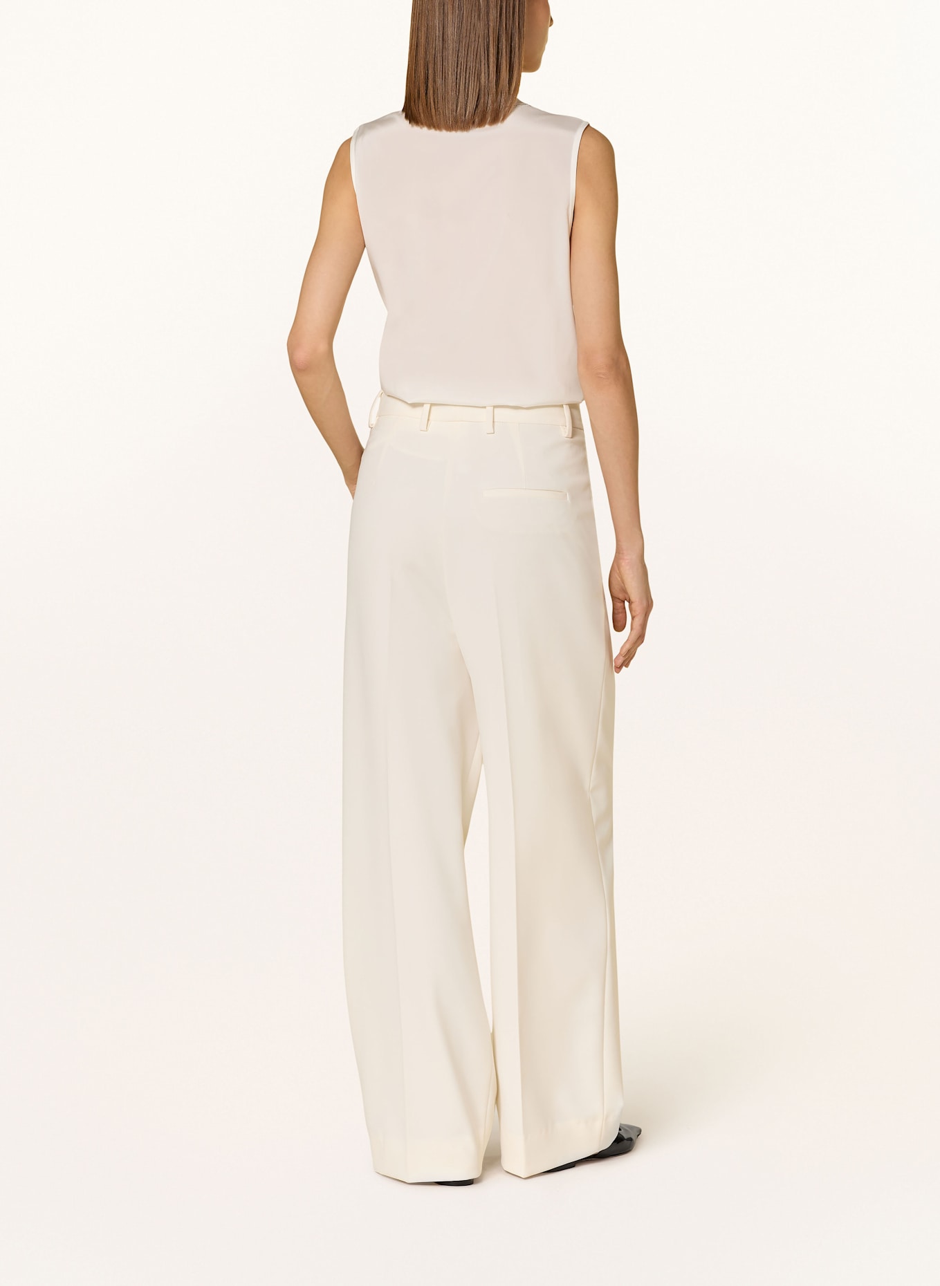 PESERICO Blouse top made of silk with decorative beads: WHITE