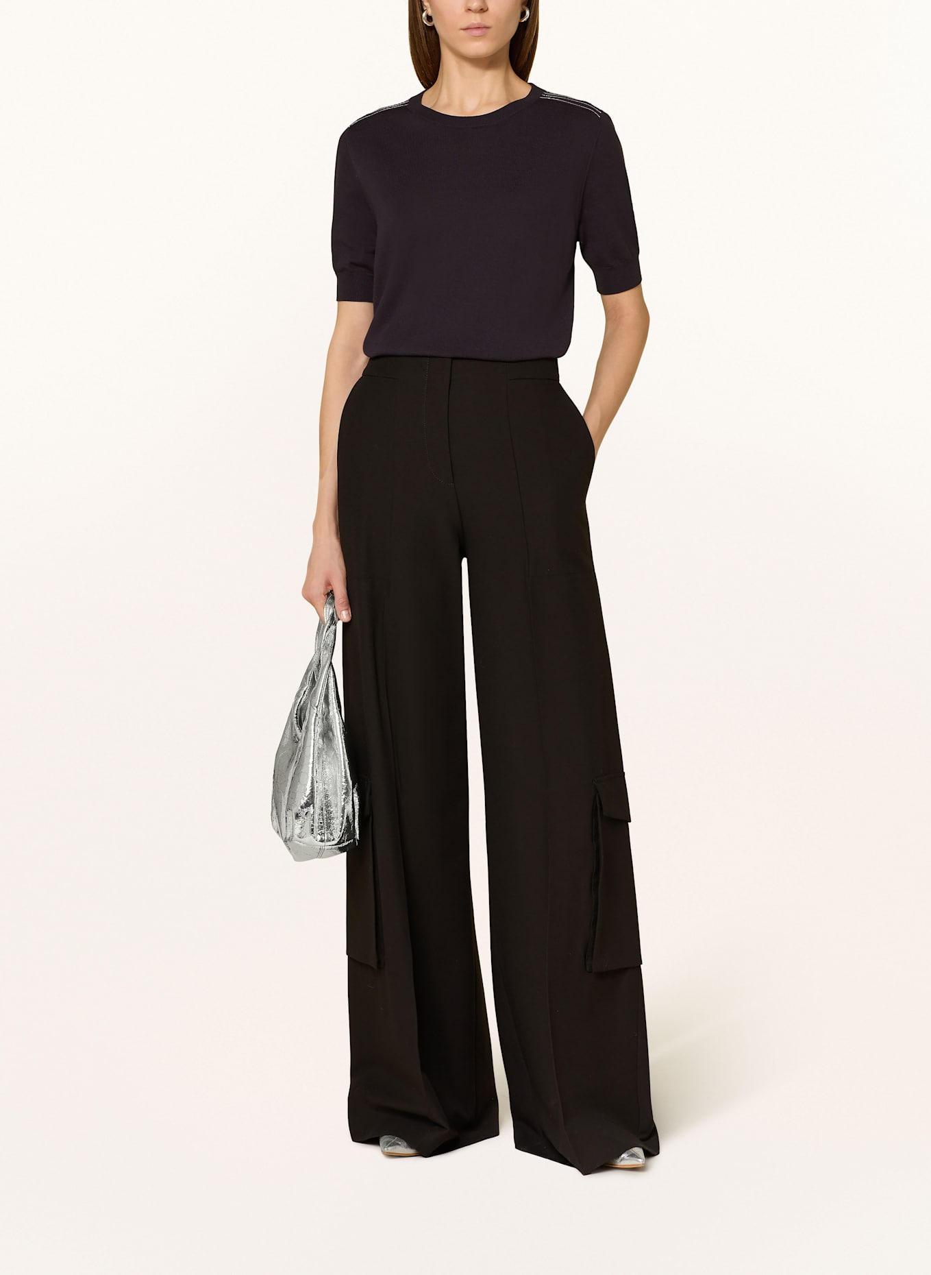 PESERICO Strickshirt mit Schmuckperlen: SCHWARZ