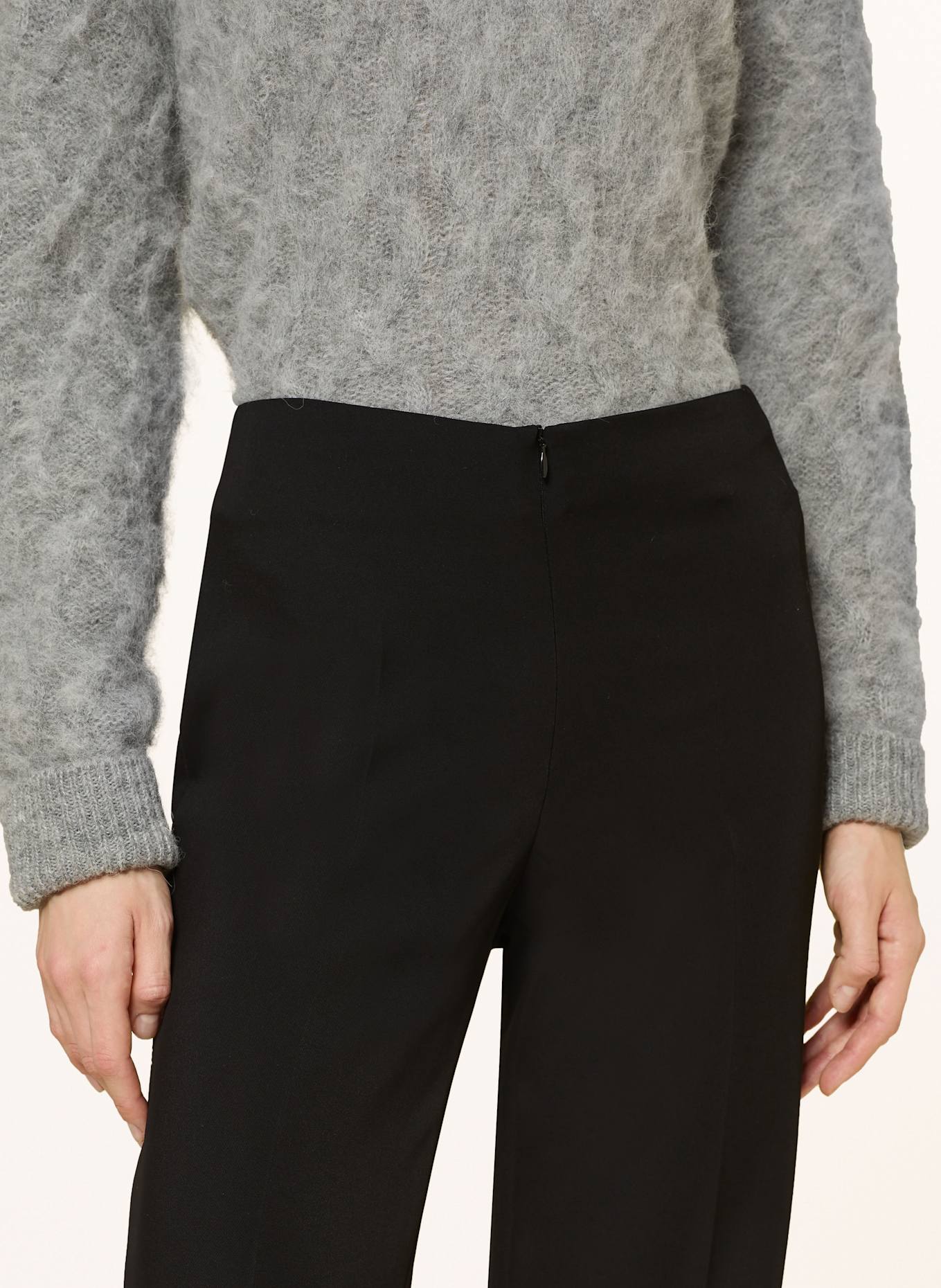 RAFFAELLO ROSSI Kalhoty BRITTA NEW: ČERNÁ