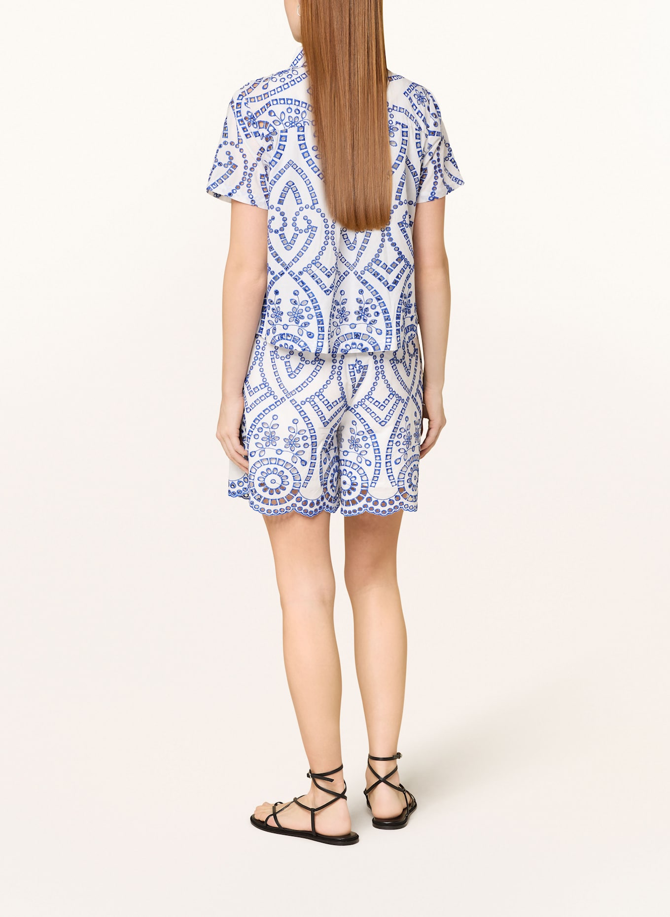 darling harbour Hemdbluse aus Lochspitze: WEISS / BLAU