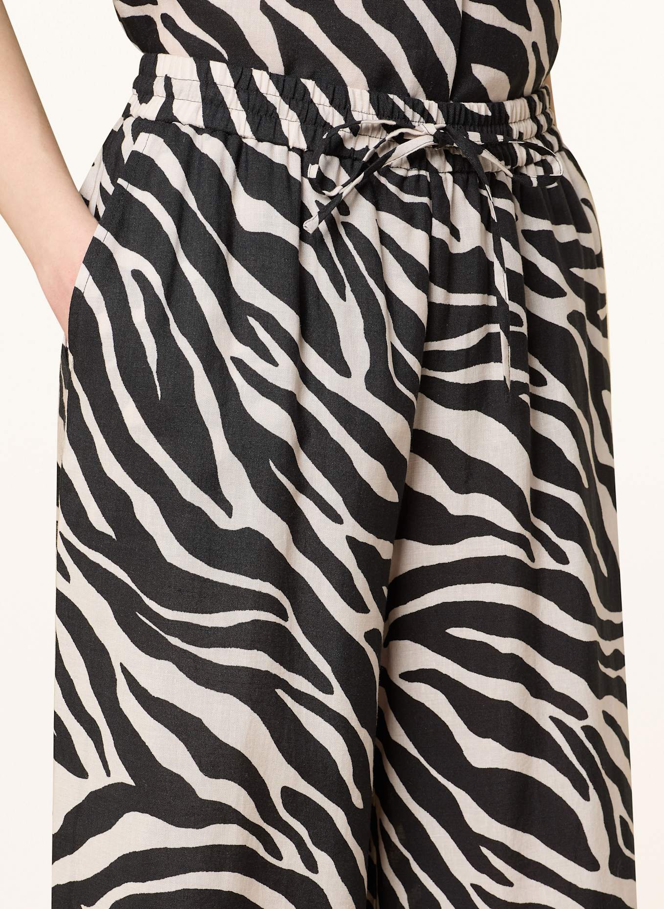 darling harbour Marlenehose: SAND / SCHWARZ