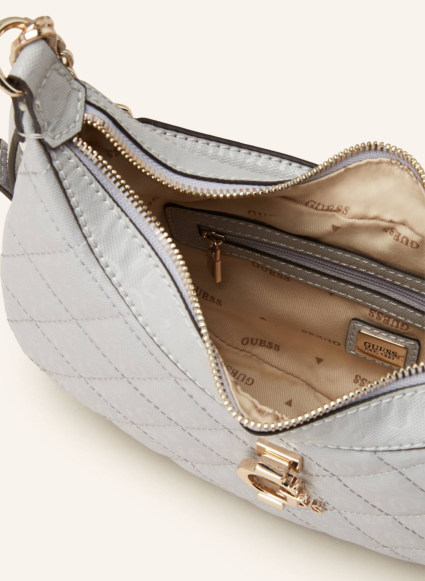 GUESS Schultertasche BESSEY: HELLGRAU
