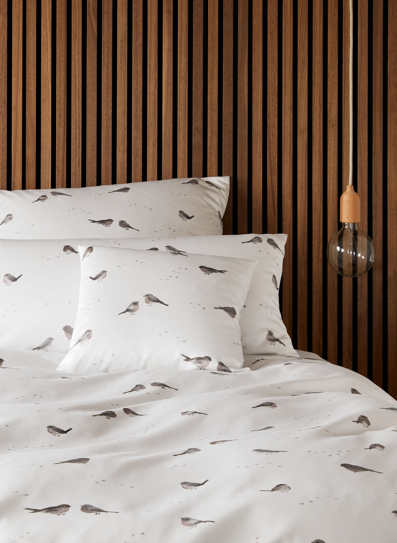 elegante Bettwäsche ROTKEHLCHEN: WEISS/ TAUPE