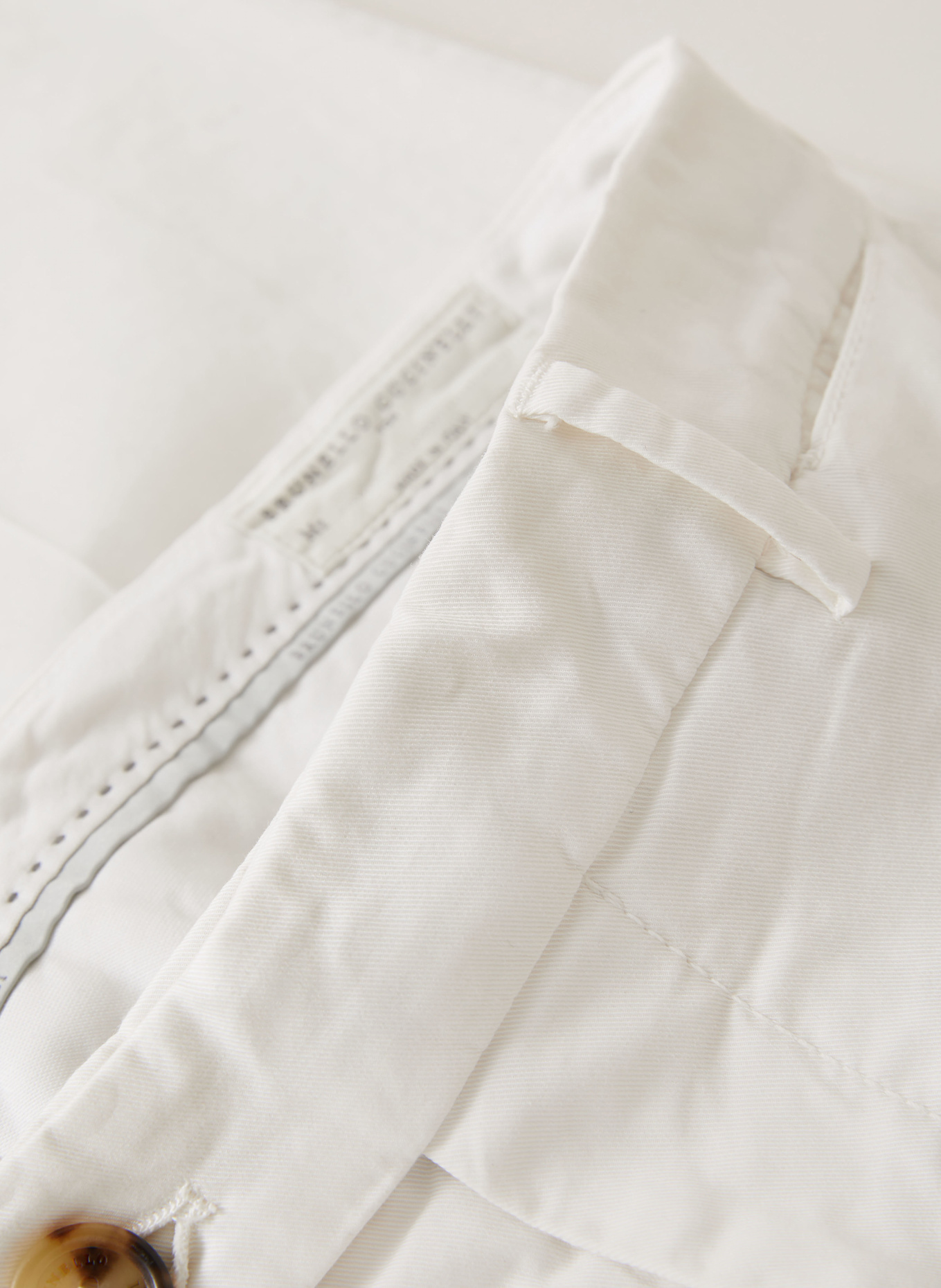 BRUNELLO CUCINELLI Chino : WEISS