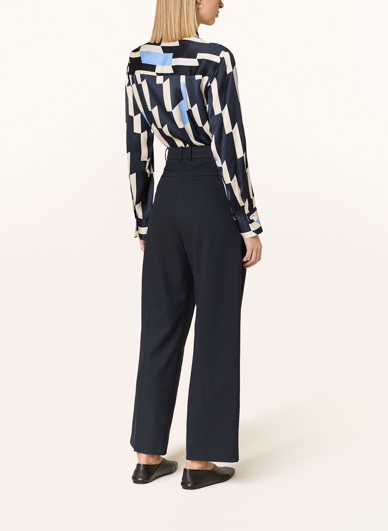 someday Hemdbluse ZINNOVA aus Satin: DUNKELBLAU / HELLBLAU / CREME